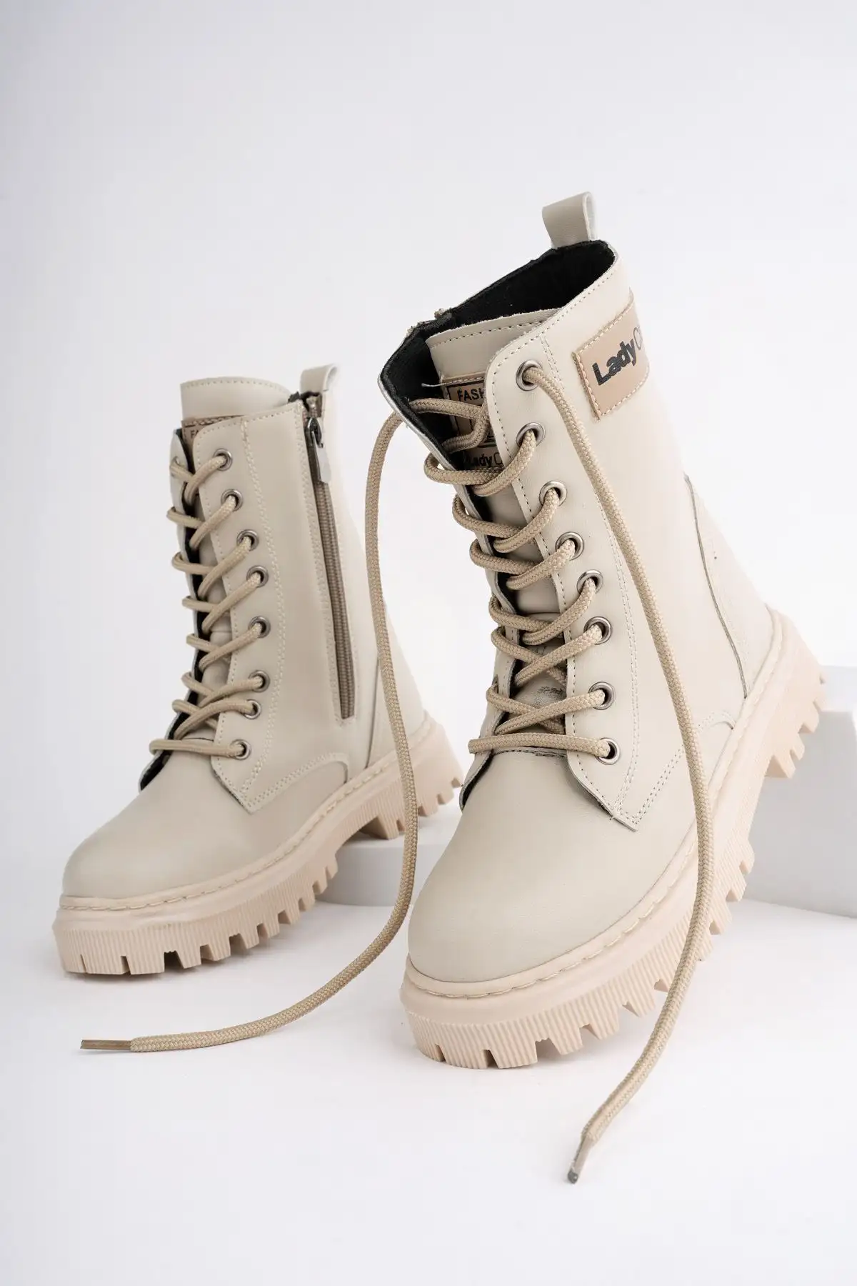 چکمه بچه گانه بوت زیپ دار دخترانه بژ - 175 چکمه بچه گانه بوت زیپ دار دخترانه بژ - 175