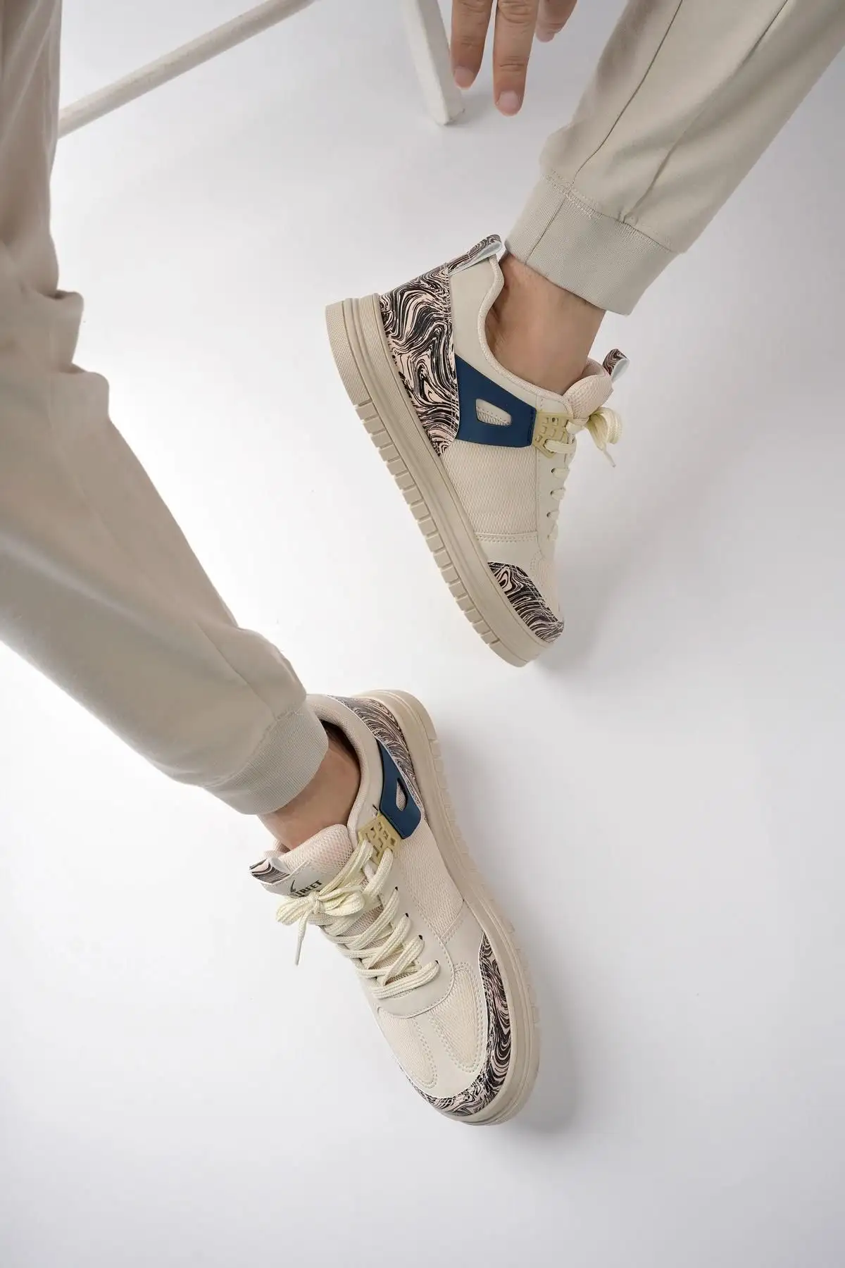 4921 کفش اسپرت یونیسکس کفش کتانی بدون لغزش - 20 4921 کفش اسپرت یونیسکس کفش کتانی بدون لغزش - 20