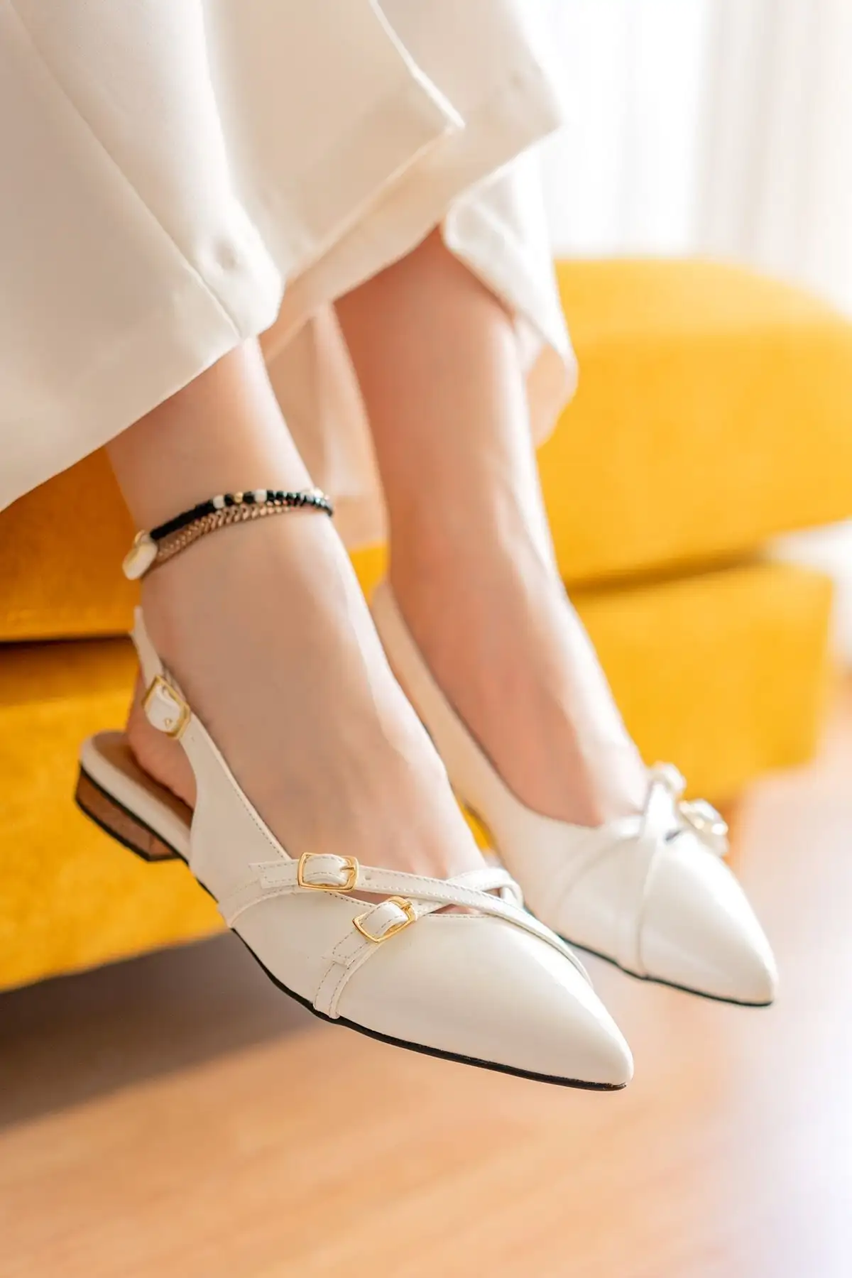 کفش نوک تیز چرم سفید Pably (پاشنه 2 سانتی متری) - 841 کفش نوک تیز چرم سفید Pably (پاشنه 2 سانتی متری) - 841