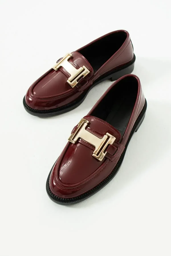 کفش زنانه کلارت قرمز لاک چرمی راحت گاه به گاه Calvanize Buckle Classic Loafer - 1219