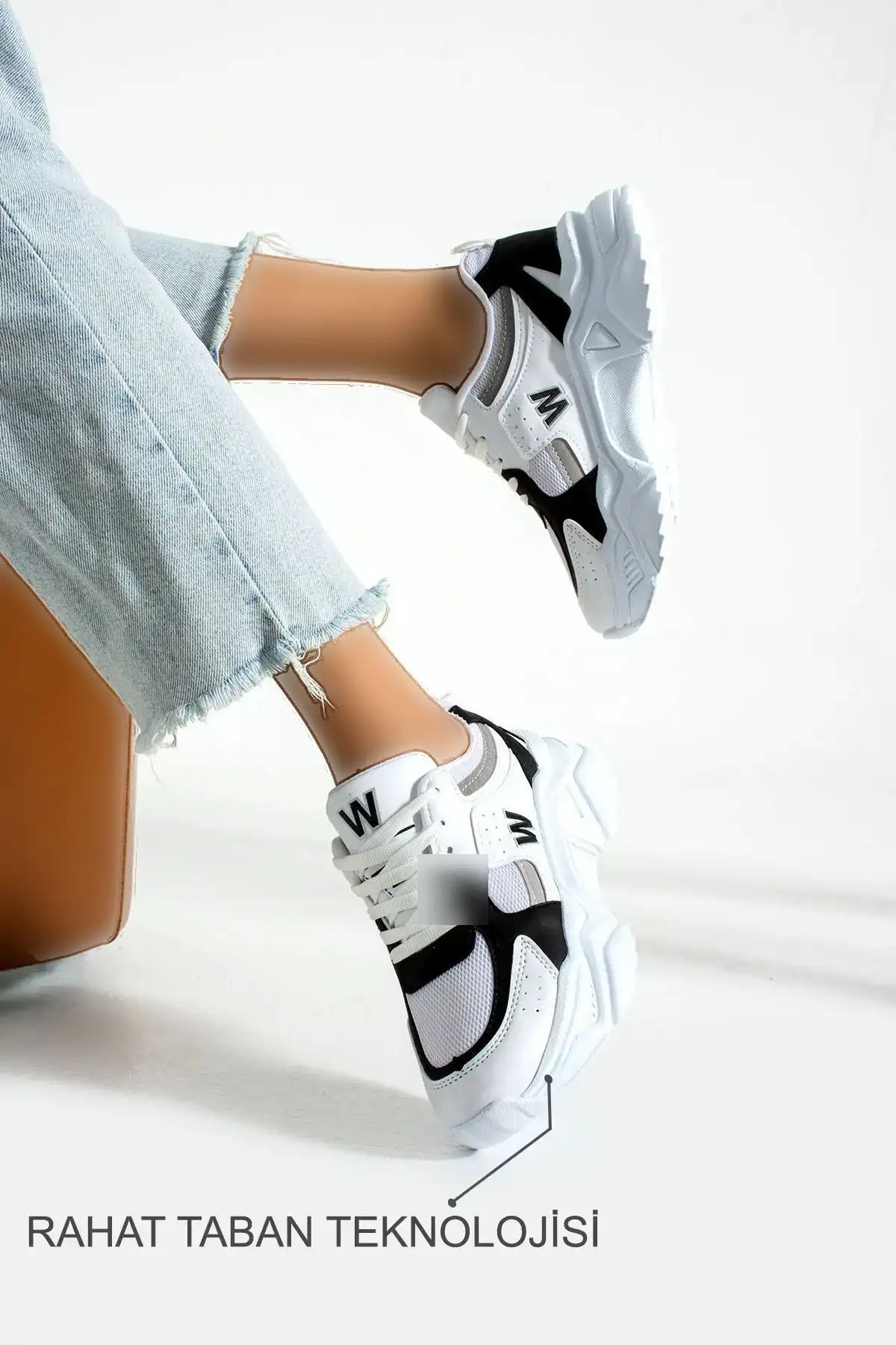 کفش اسپرت زنانه زیره بلند سفید مشکی - 330