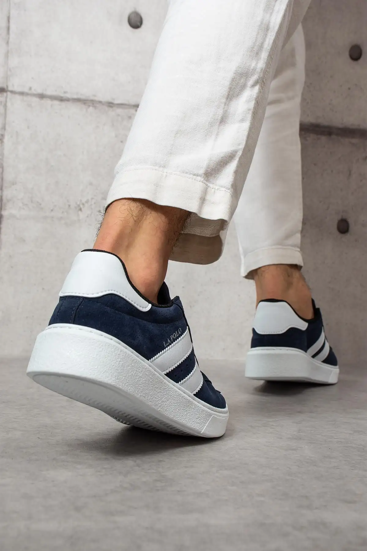 503 رنگ آبی سرمه ای زیره سفید بند کفش اسپرت مردانه کژوال جیر - 268 503 رنگ آبی سرمه ای زیره سفید بند کفش اسپرت مردانه کژوال جیر - 268