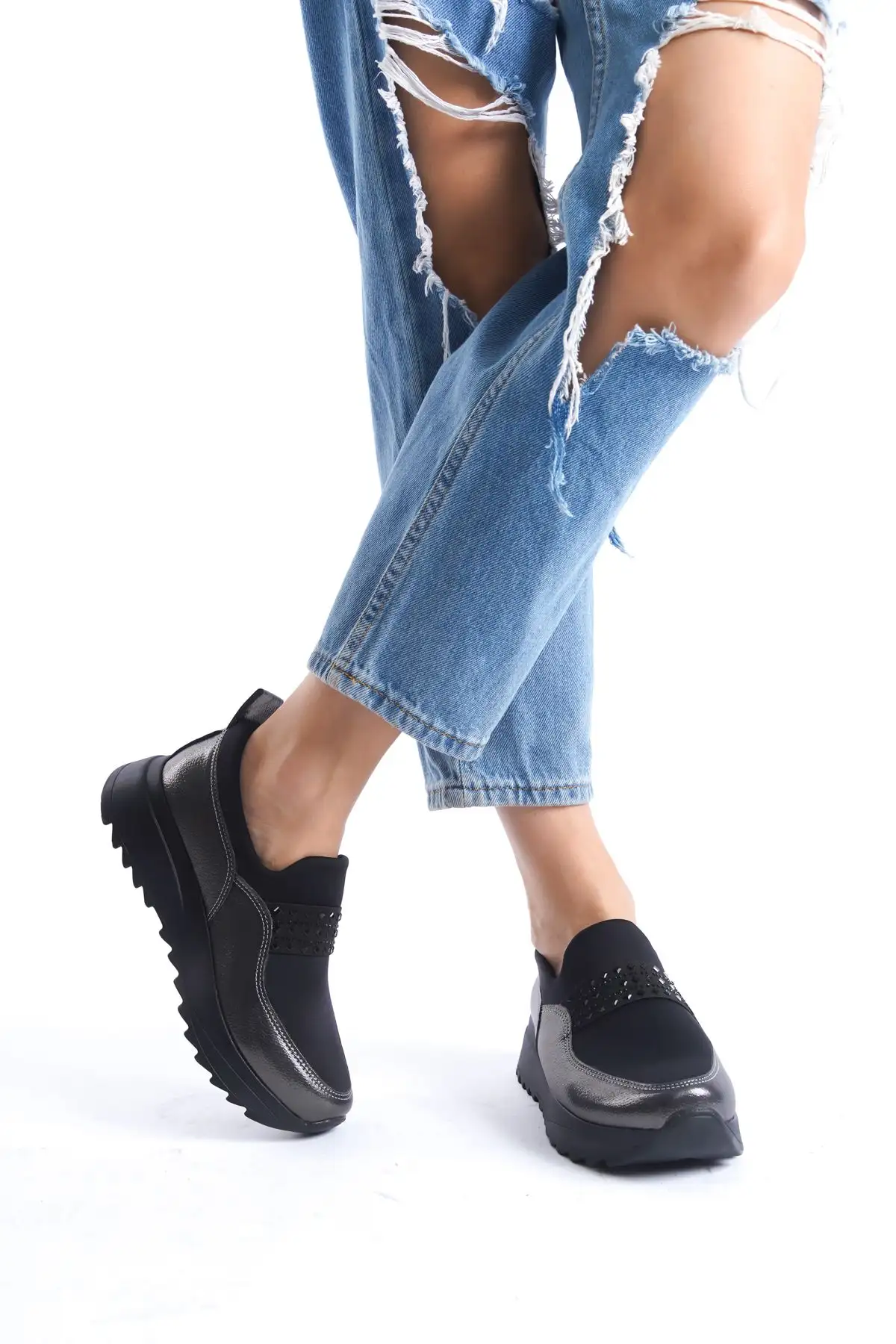 کفش ورزشی گاه به گاه چرمی ضخیم بدون بند DEL'SOLERA - 794 کفش ورزشی گاه به گاه چرمی ضخیم بدون بند DEL'SOLERA - 794