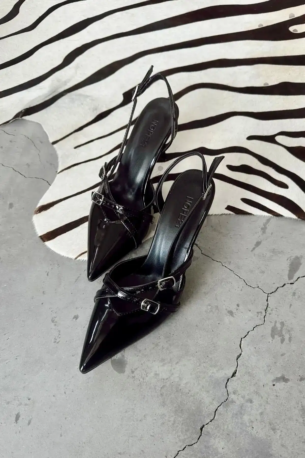 استایلتو چرمی مشکی زنانه - 430 استایلتو چرمی مشکی زنانه - 430