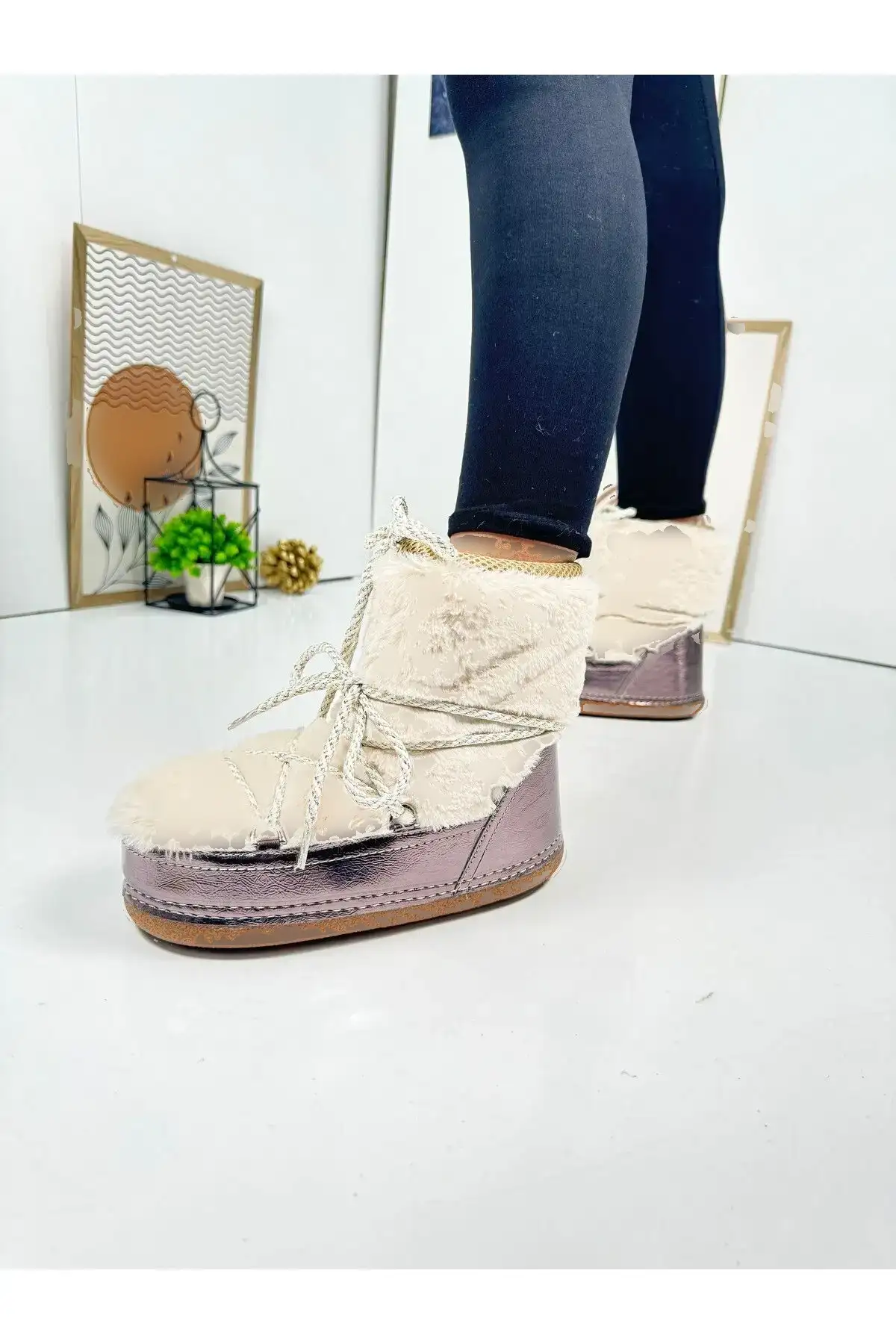 چکمه های برفی زنانه روزانه بژ خزدار مادر دختر آستر ضخیم راحت 327 - 94 چکمه های برفی زنانه روزانه بژ خزدار مادر دختر آستر ضخیم راحت 327 - 94