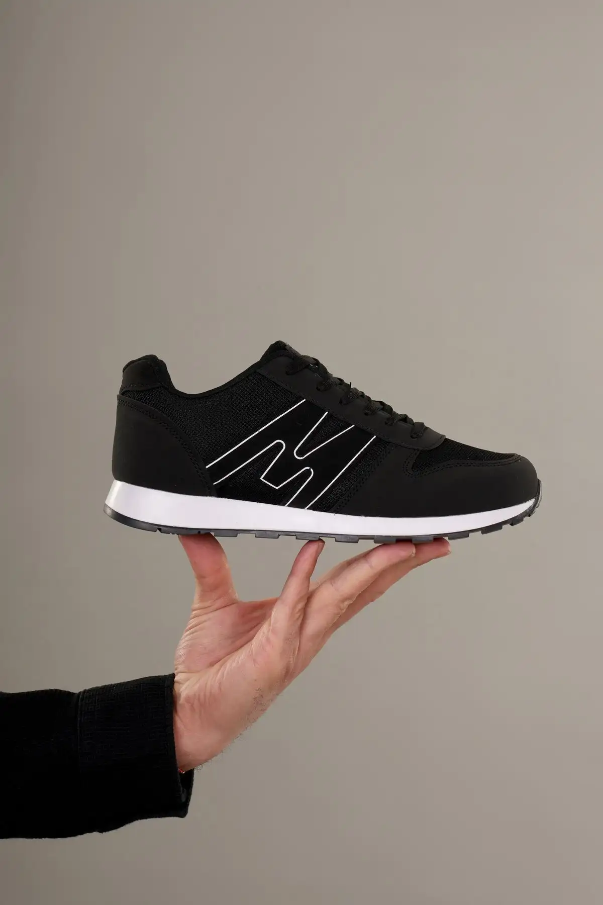 کفش ورزشی کتانی راحت تنفسی و انعطاف پذیر بنددار وسط پدیک مفید - 473 کفش ورزشی کتانی راحت تنفسی و انعطاف پذیر بنددار وسط پدیک مفید - 473