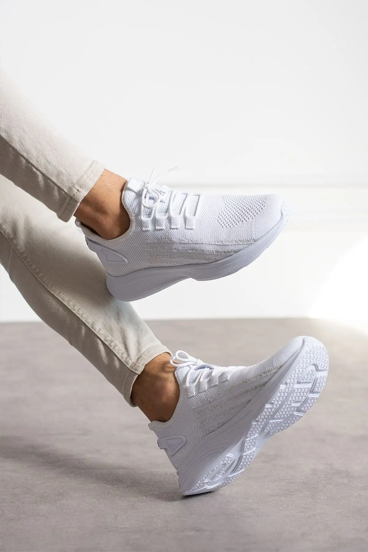 کفش بافتنی سبک واکینگ مردانه سفید - 743 کفش بافتنی سبک واکینگ مردانه سفید - 743