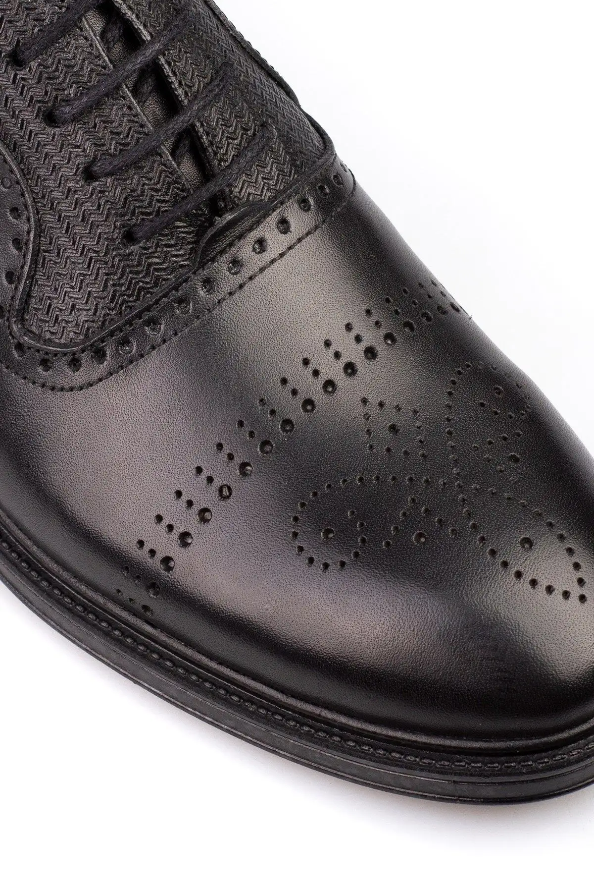 چرم اصل مدل کلاسیک 4 فصل کفش مردانه چرم داخلی و خارجی - 667 چرم اصل مدل کلاسیک 4 فصل کفش مردانه چرم داخلی و خارجی - 667