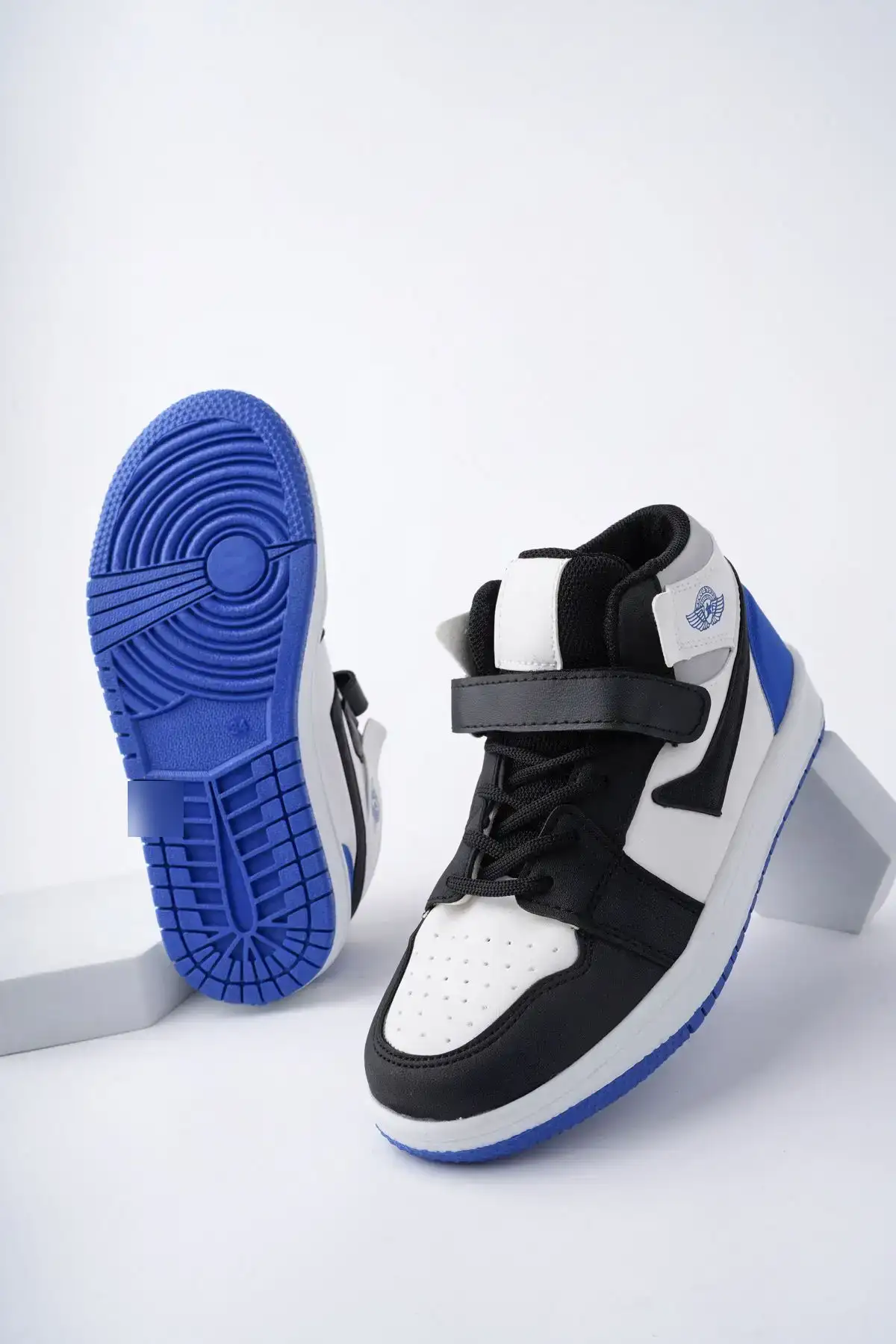 کفش کتانی اسپرت بچه گانه یونیسکس ساکس تاپ بلند - 160 کفش کتانی اسپرت بچه گانه یونیسکس ساکس تاپ بلند - 160