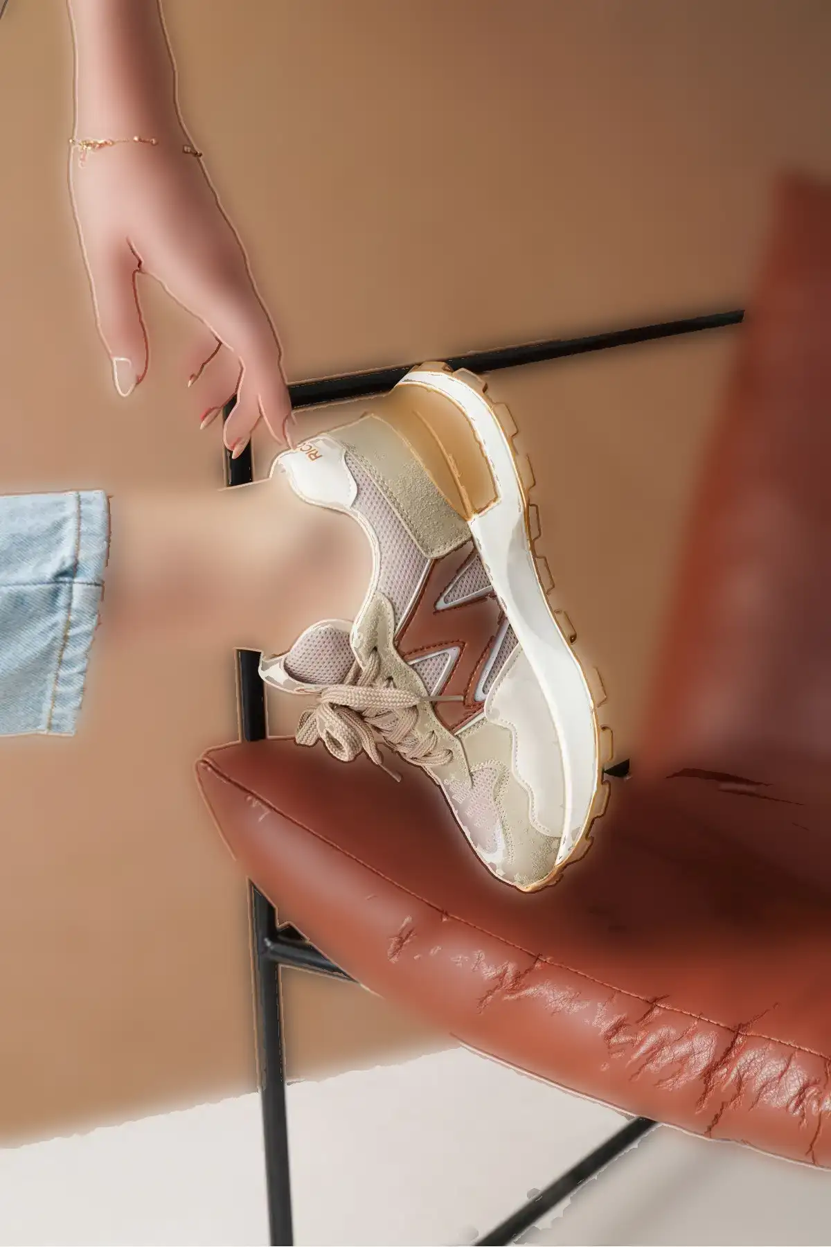 کفش کتانی زنانه 001210 بژ تابا - 360 کفش کتانی زنانه 001210 بژ تابا - 360