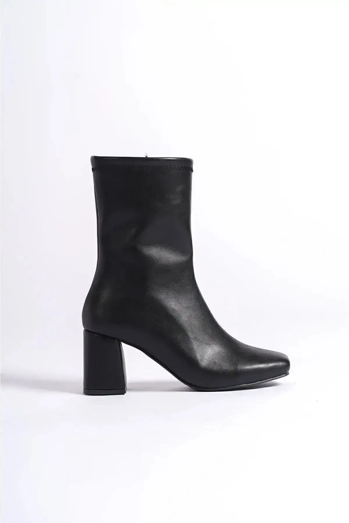 چکمه پاشنه دار مشکی زنانه مشکی - 115 چکمه پاشنه دار مشکی زنانه مشکی - 115