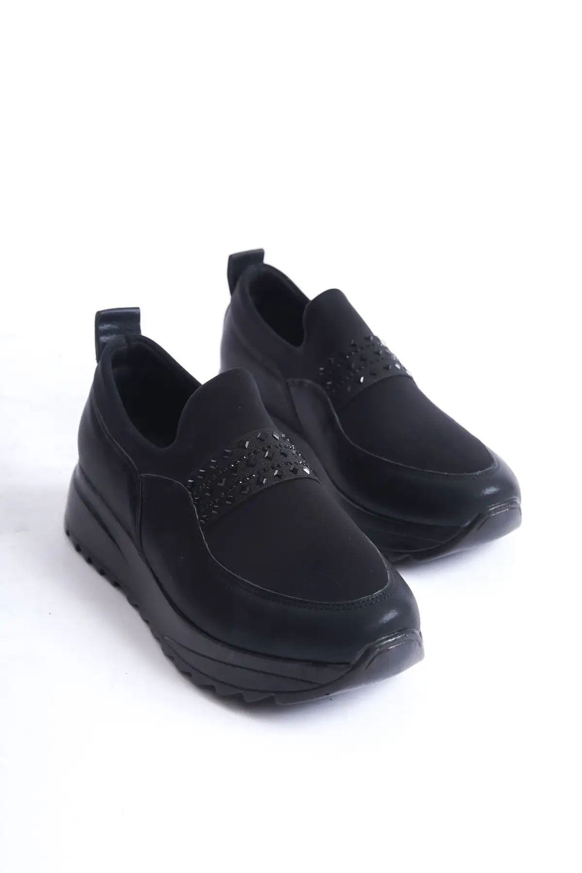 کفش ورزشی گاه به گاه چرمی ضخیم بدون بند DEL'SOLERA - 1229 کفش ورزشی گاه به گاه چرمی ضخیم بدون بند DEL'SOLERA - 1229