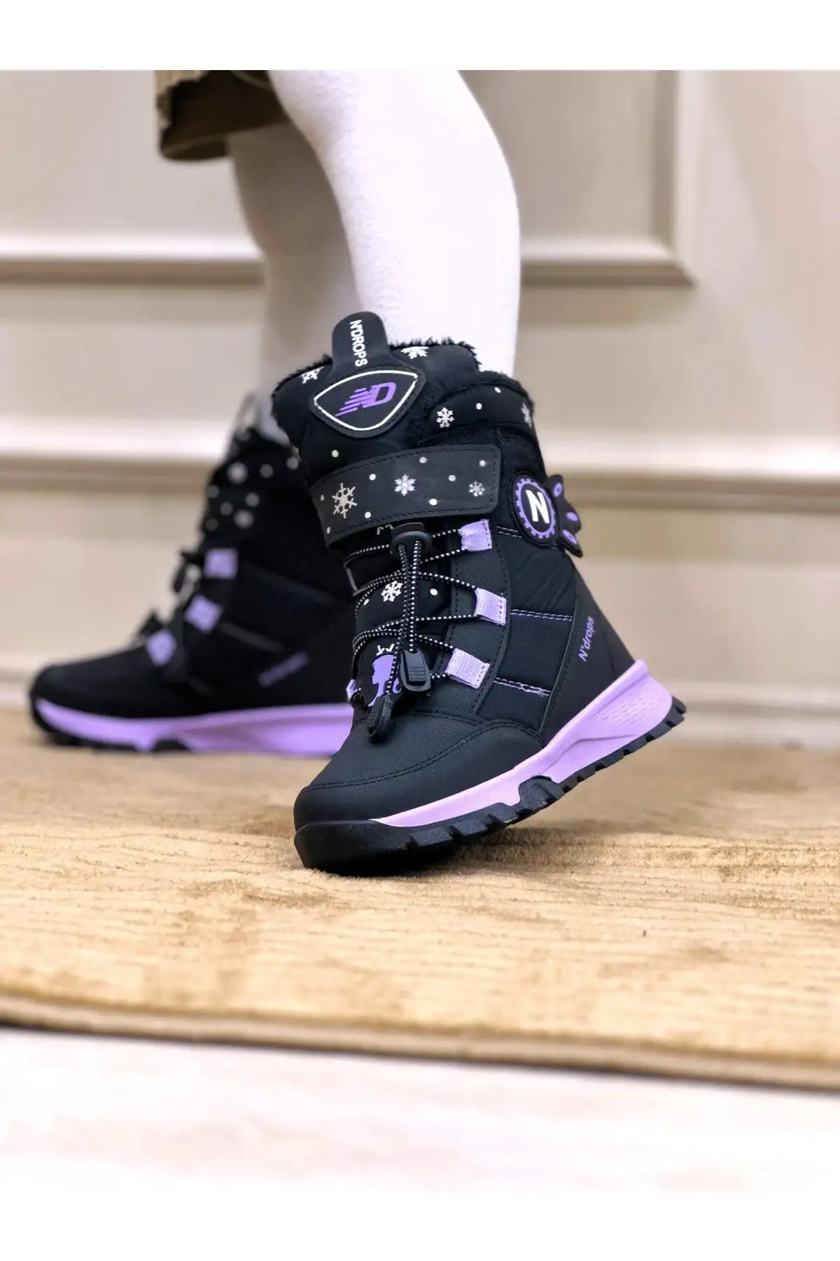 چکمه دخترانه خز یاس بنفش مشکی زیره نوار بدون لغزش ارتوپدی - 192 چکمه دخترانه خز یاس بنفش مشکی زیره نوار بدون لغزش ارتوپدی - 192