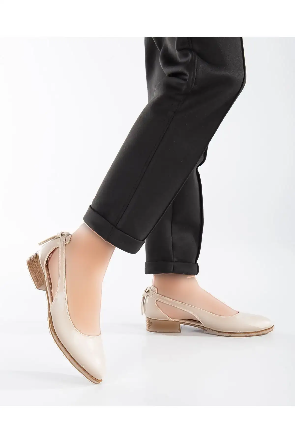 کفش پاشنه کوتاه ولپن اسکین بژ - 1295 کفش پاشنه کوتاه ولپن اسکین بژ - 1295