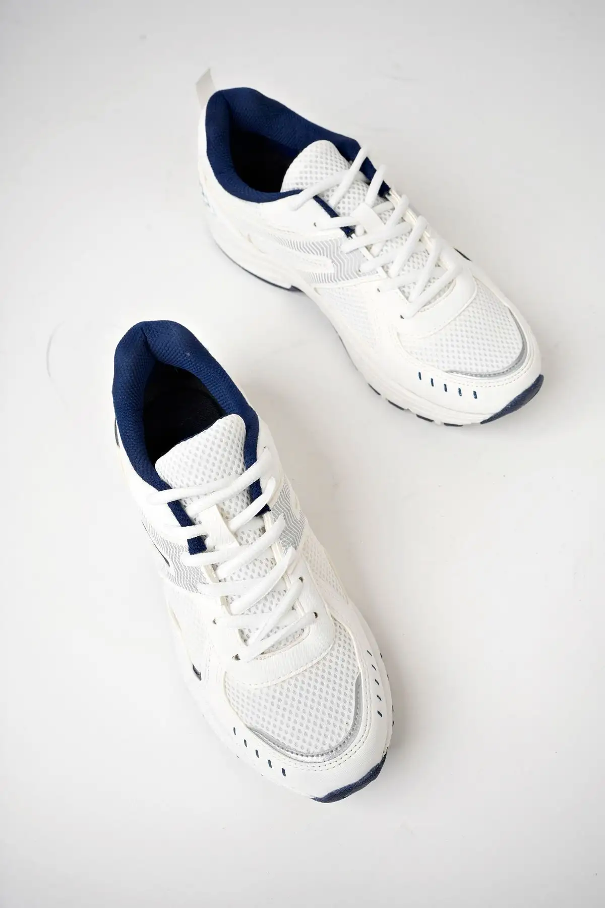 کفش راحتی زنانه سفید - 324 کفش راحتی زنانه سفید - 324