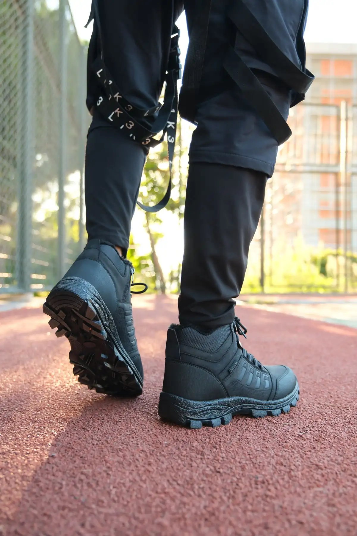 چکمه های یونیسکس مشکی 0012x6 - 526 چکمه های یونیسکس مشکی 0012x6 - 526