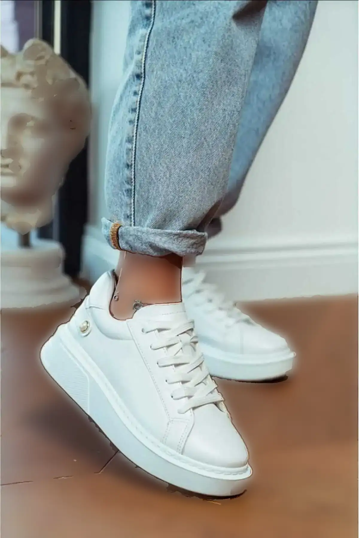 کفش اسپرت ضخیم بنددار مرواریدی سفید - 343 کفش اسپرت ضخیم بنددار مرواریدی سفید - 343