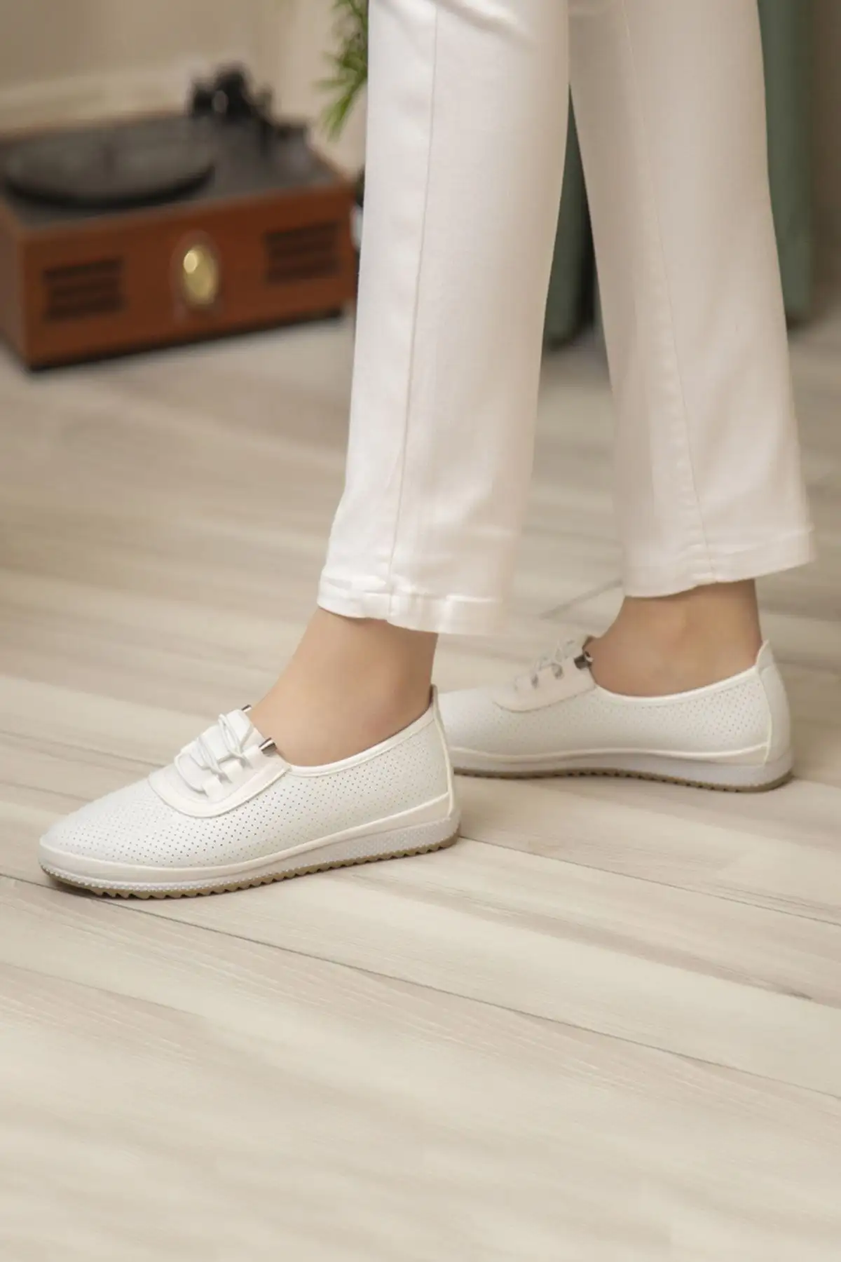 کفش بالرین رشته ای سوراخ دار پوست زنانه نرم روزانه ارتوپدی - 835 کفش بالرین رشته ای سوراخ دار پوست زنانه نرم روزانه ارتوپدی - 835