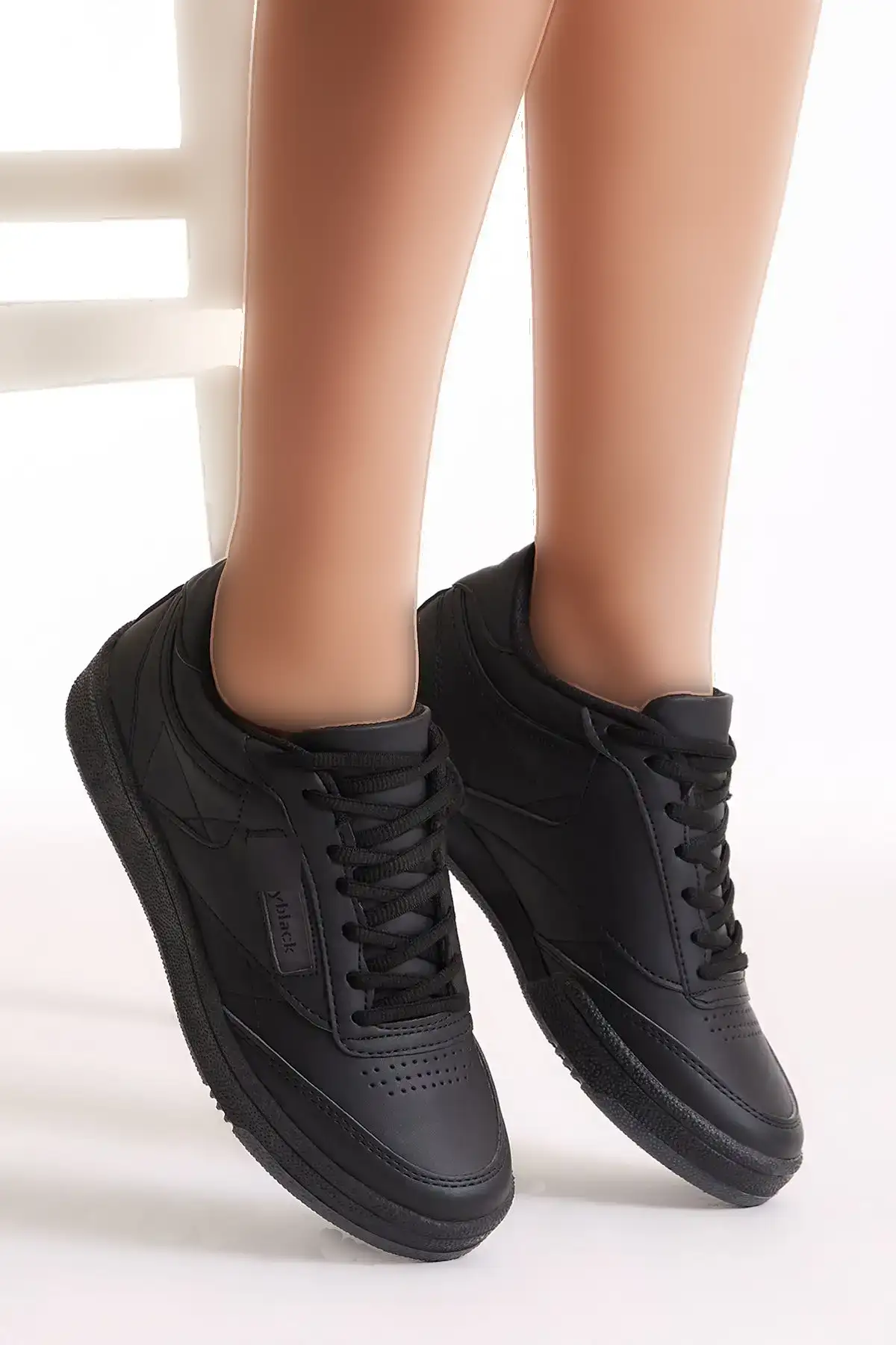 کفش ورزشی یونیسکس مشکی Tb107 - 499 کفش ورزشی یونیسکس مشکی Tb107 - 499