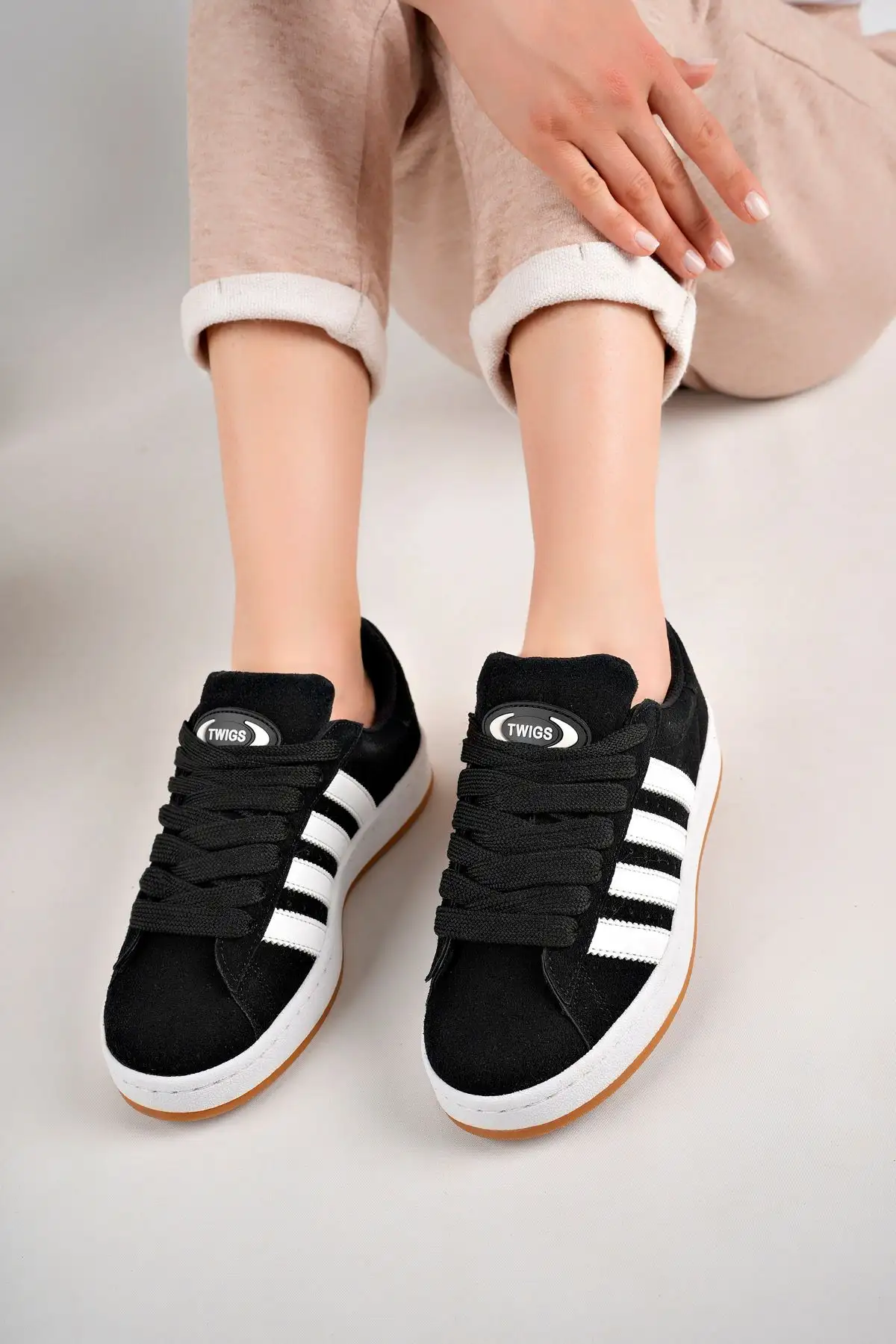 کفش ورزشی اسپرت مشکی سفید - 474 کفش ورزشی اسپرت مشکی سفید - 474