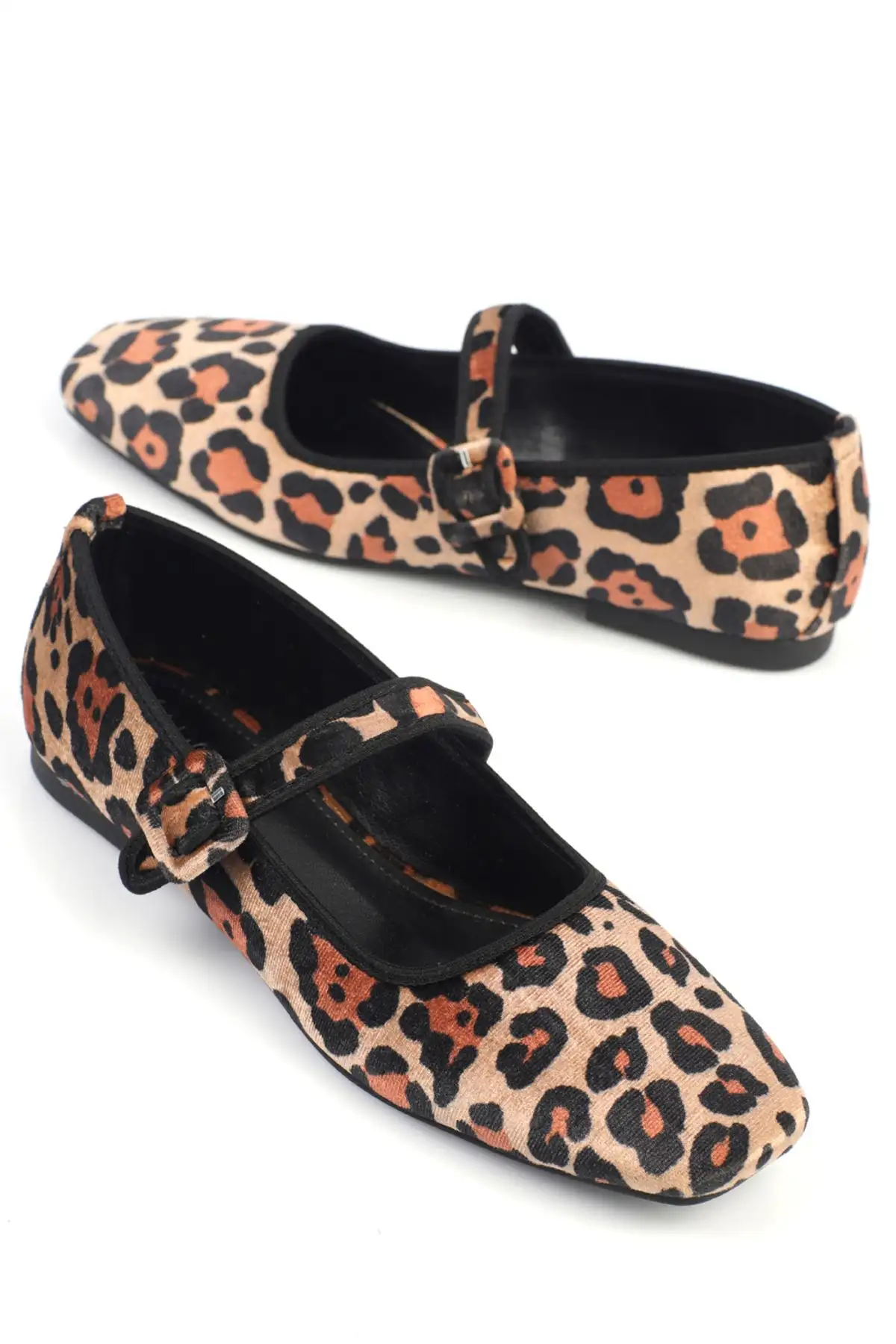 بالرین مخملی پلنگی با جزئیات سگک زنانه - 1335 بالرین مخملی پلنگی با جزئیات سگک زنانه - 1335