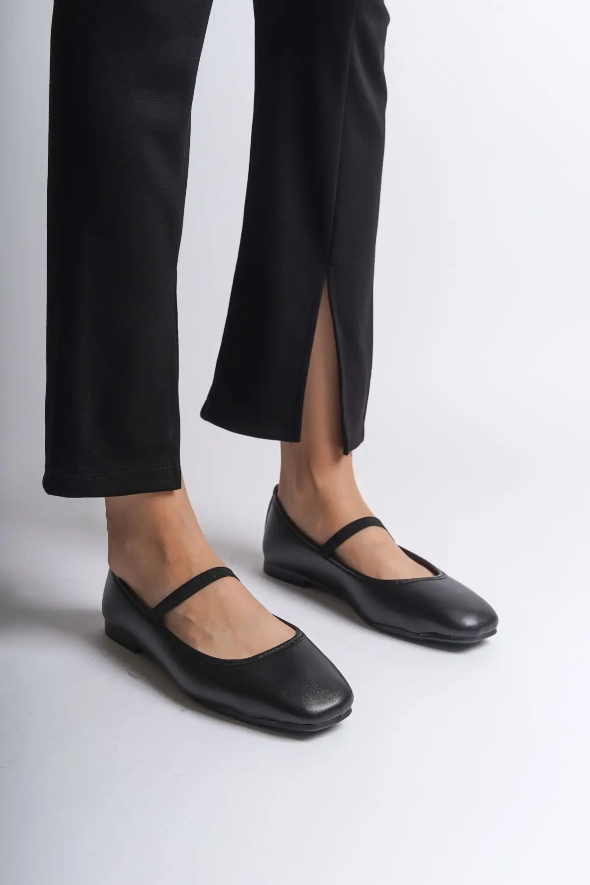 بالرین مات مشکی زنانه - 777 بالرین مات مشکی زنانه - 777