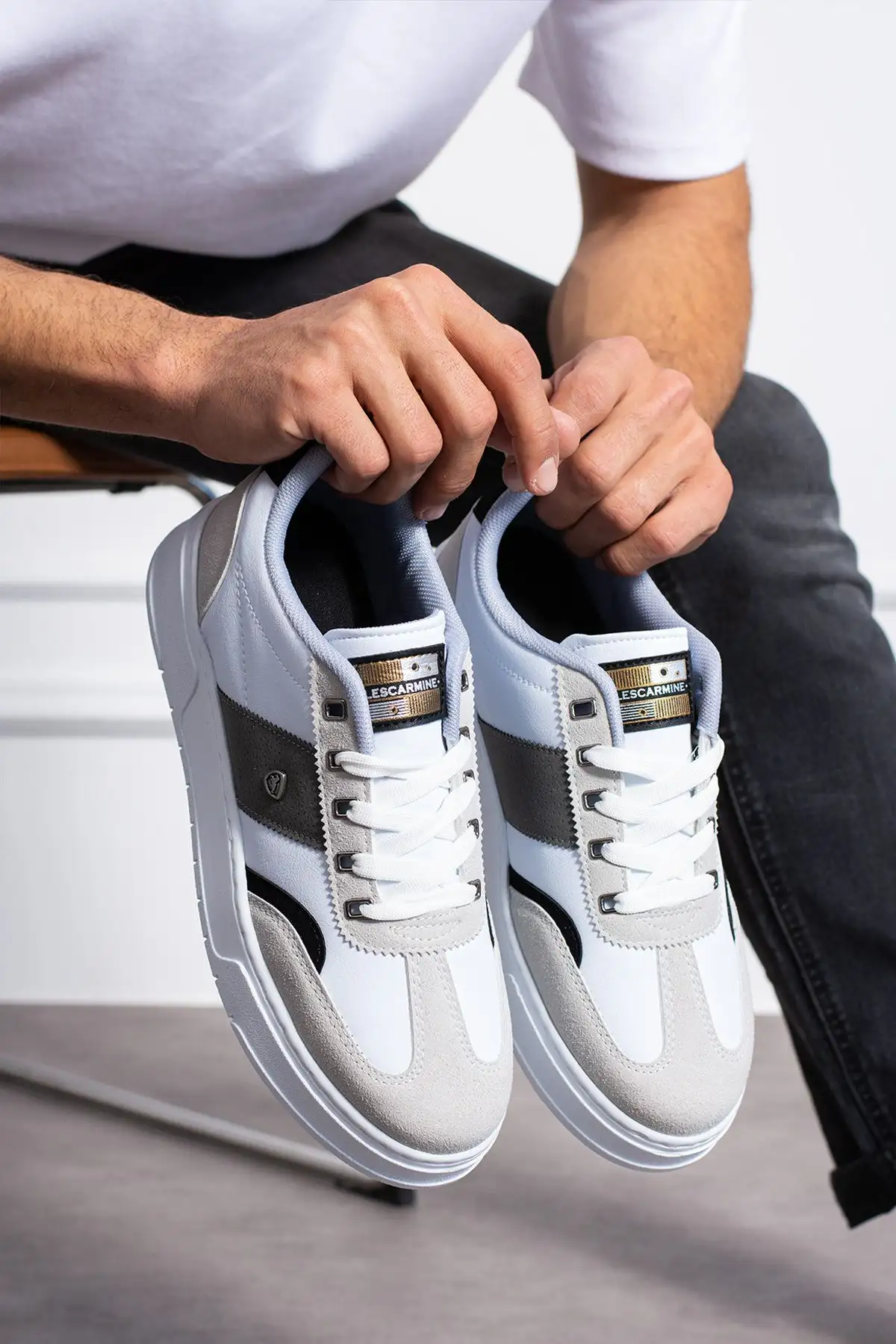 کفش اسپرت مردانه راحت زیره سفید 901 کرم توری سفید با جزئیات - 505 کفش اسپرت مردانه راحت زیره سفید 901 کرم توری سفید با جزئیات - 505