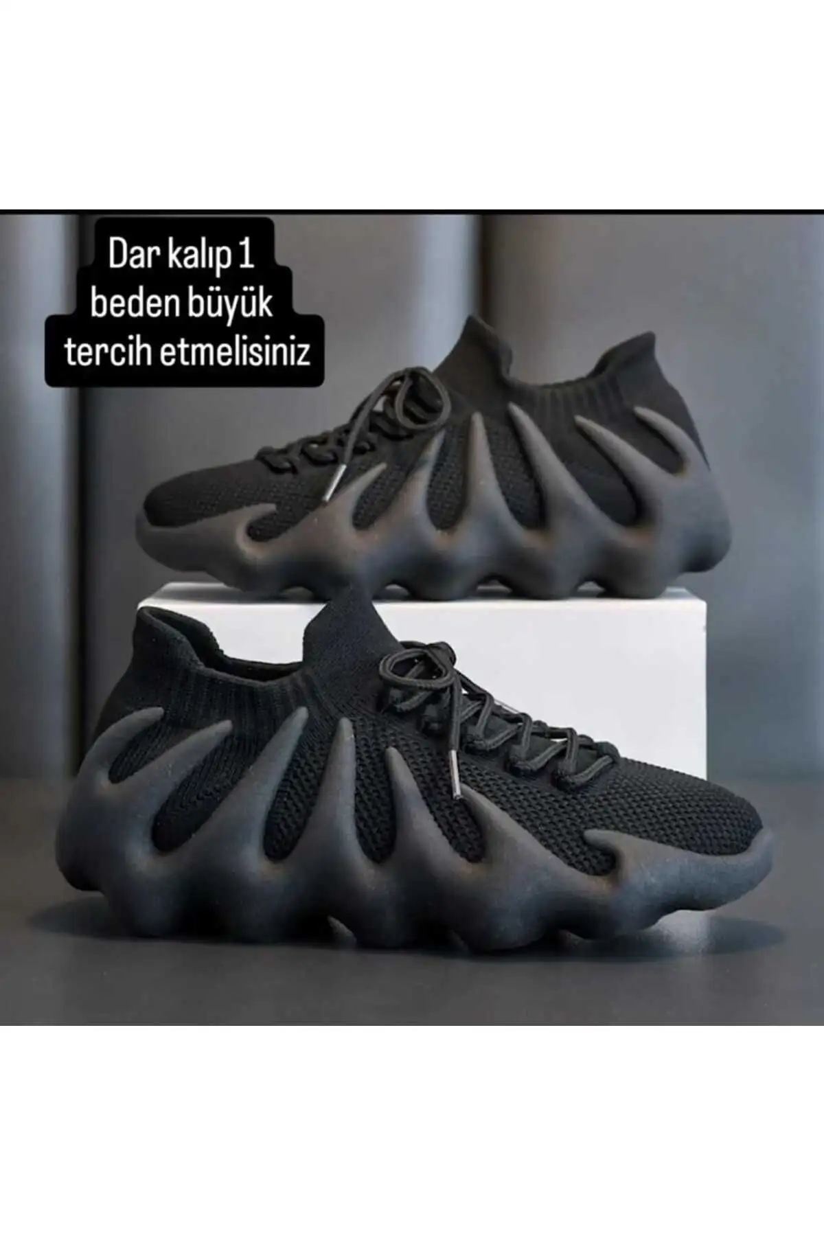کفش کتانی مشکی لباس بافتنی ورزشی یونیسکس که باید 1 سایز بزرگتر انتخاب کنید. - 2198 کفش کتانی مشکی لباس بافتنی ورزشی یونیسکس که باید 1 سایز بزرگتر انتخاب کنید. - 2198