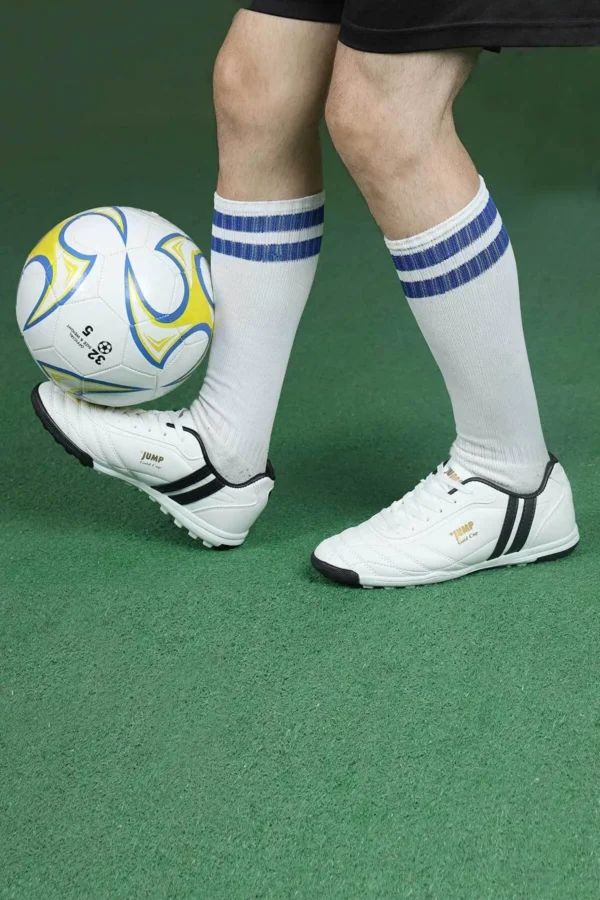 کفش فوتبال سفید Astroturf 13258 - 1847