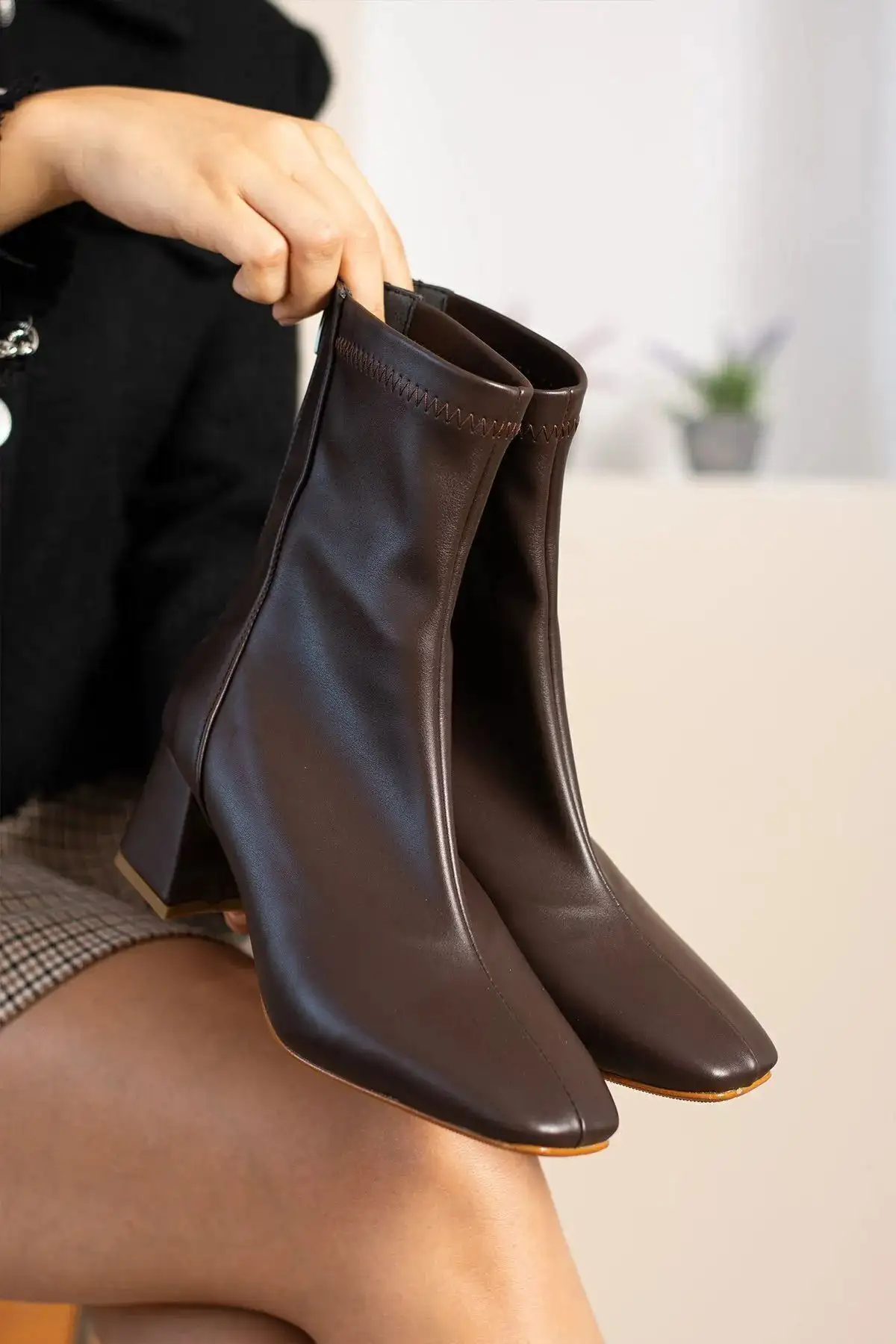 کیفیت بوت کشش قهوه ای زنانه زمستان با پاشنه متوسط با ربات زمستانی شراب - 2391 کیفیت بوت کشش قهوه ای زنانه زمستان با پاشنه متوسط با ربات زمستانی شراب - 2391