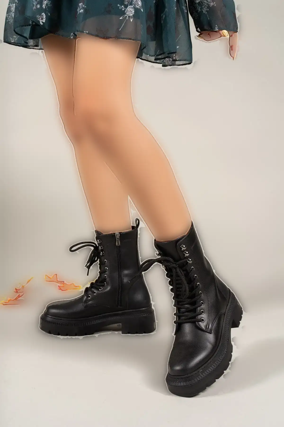 ربات پستی زن سیاه با زیپ 0012299 - 2381 ربات پستی زن سیاه با زیپ 0012299 - 2381