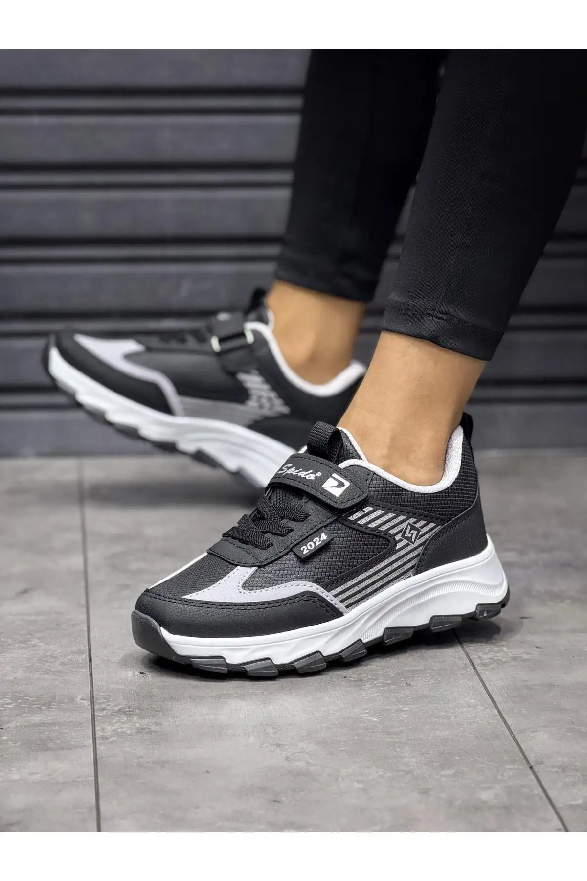 کفش ورزشی بچه گانه کفش مدرسه کفش راحت و راحت بچه گانه - 1442 کفش ورزشی بچه گانه کفش مدرسه کفش راحت و راحت بچه گانه - 1442