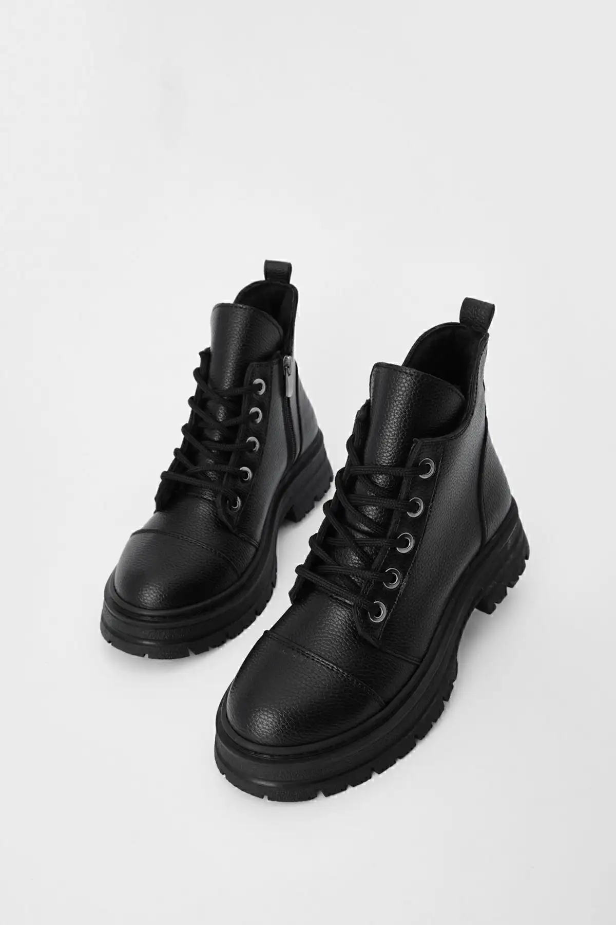 توری زنانه -up پایه ضخیم قایق پستال Konifa Black - 2400 توری زنانه -up پایه ضخیم قایق پستال Konifa Black - 2400