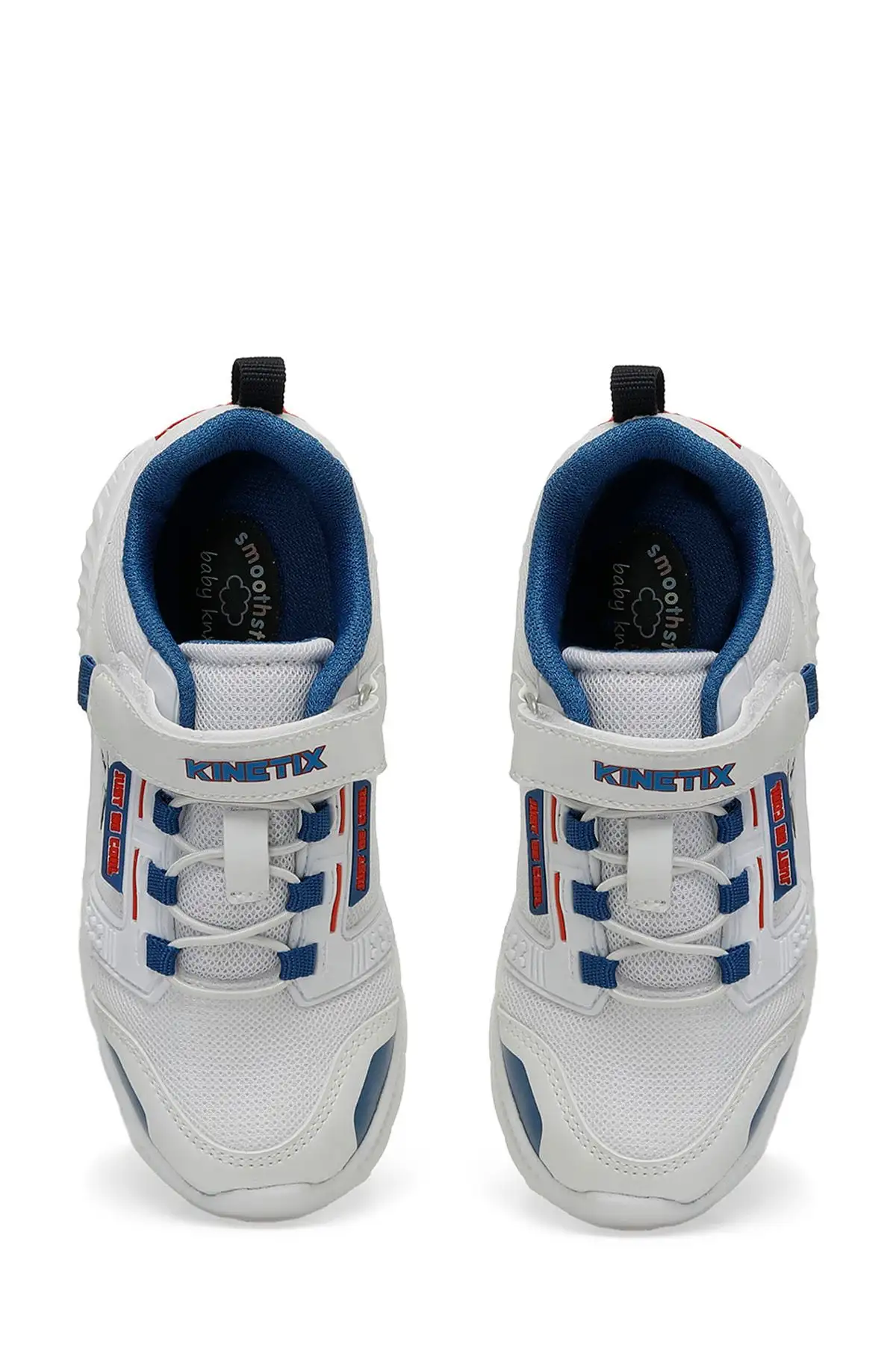 کفش اسپرت پسرانه سفید VAGOR 4FX - 1650 کفش اسپرت پسرانه سفید VAGOR 4FX - 1650