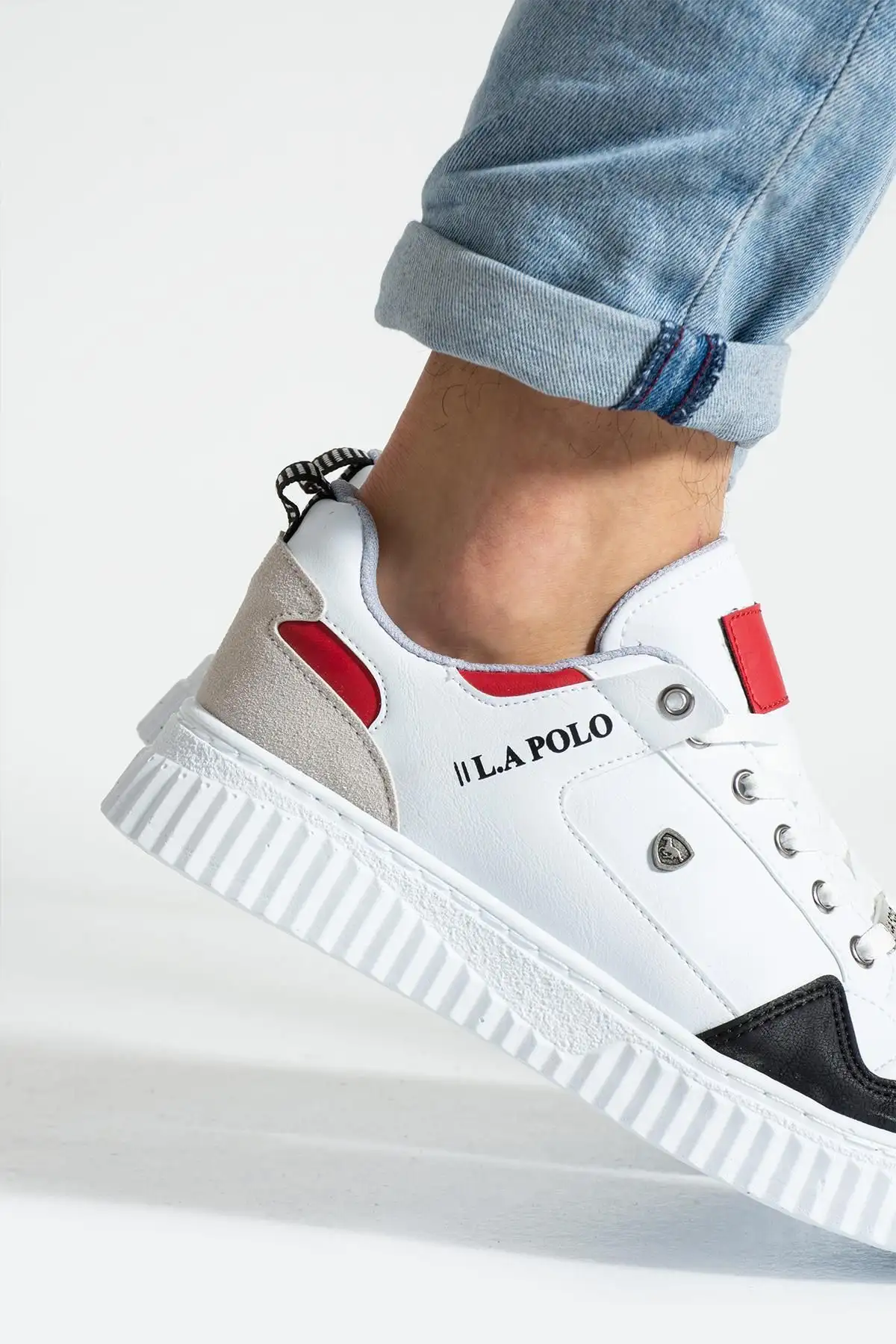 027 سفید یخی مشکی رنگ قرمز زیره سفید کفش اسپرت مردانه کژوال - 2270 027 سفید یخی مشکی رنگ قرمز زیره سفید کفش اسپرت مردانه کژوال - 2270