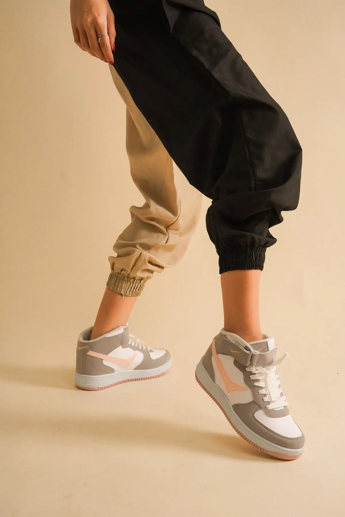 کفش اسپرت کتانی زنانه - 1696