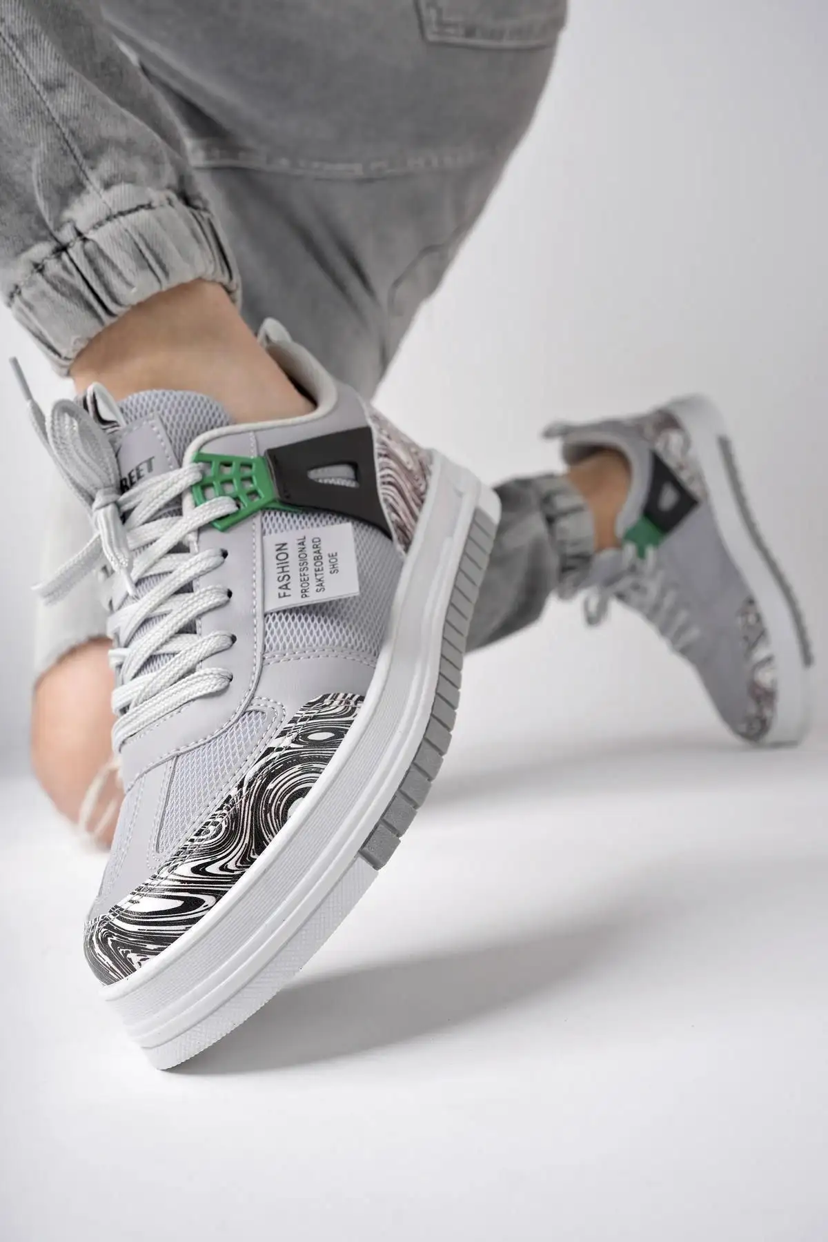 4921 کفش اسپرت یونیسکس کفش کتانی بدون لغزش - 2269 4921 کفش اسپرت یونیسکس کفش کتانی بدون لغزش - 2269