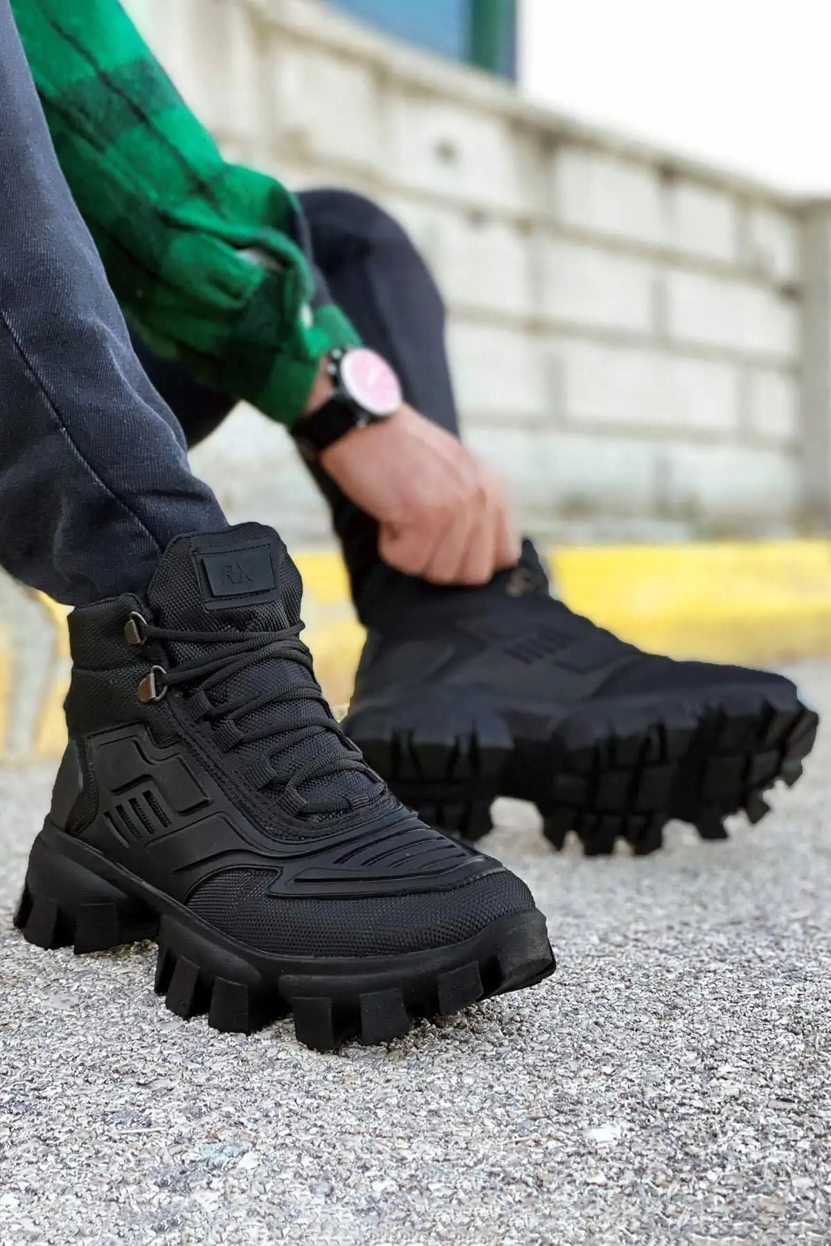 Black Dozer Base Unisex Daily Sport Bot - 2440 Black Dozer Base Unisex Daily Sport Bot - 2440