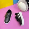 کفش کتانی بچه گانه روزانه Unisex Velcro سبک ضد لغزش کفش ورزشی مشکی راحت 100 - 1434