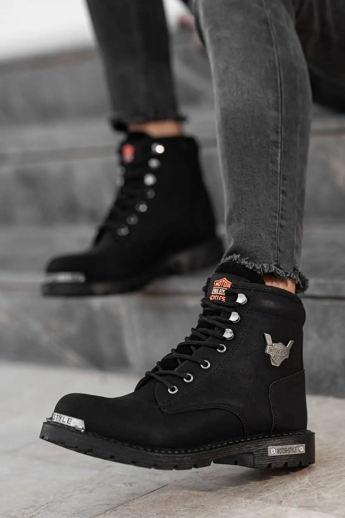 چکمه های یونیسکس زیره لاستیکی ضد لغزش با آستر گرم دوخت اصلی Growe - 2217 چکمه های یونیسکس زیره لاستیکی ضد لغزش با آستر گرم دوخت اصلی Growe - 2217