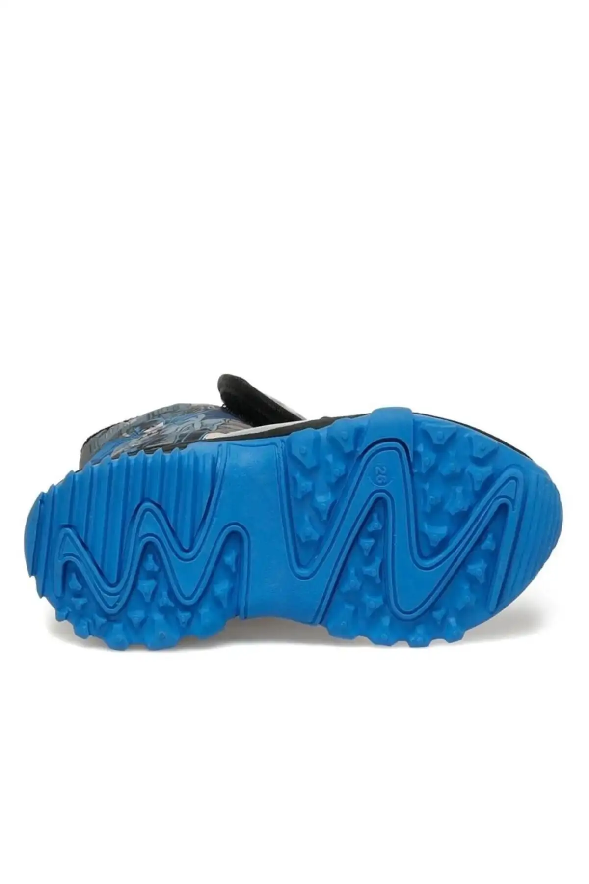 لغزش نور سیاه پسر در قایق برفی خز - 2364 لغزش نور سیاه پسر در قایق برفی خز - 2364