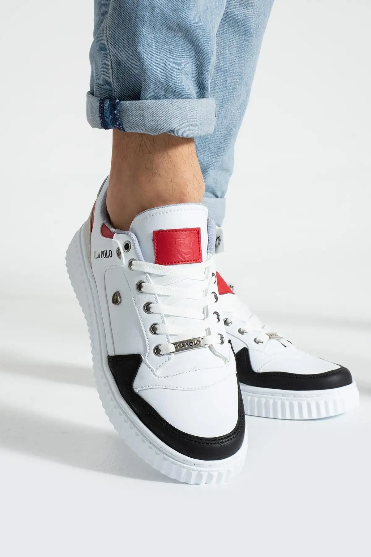 027 سفید یخی مشکی رنگ قرمز زیره سفید کفش اسپرت مردانه کژوال - 2270 027 سفید یخی مشکی رنگ قرمز زیره سفید کفش اسپرت مردانه کژوال - 2270