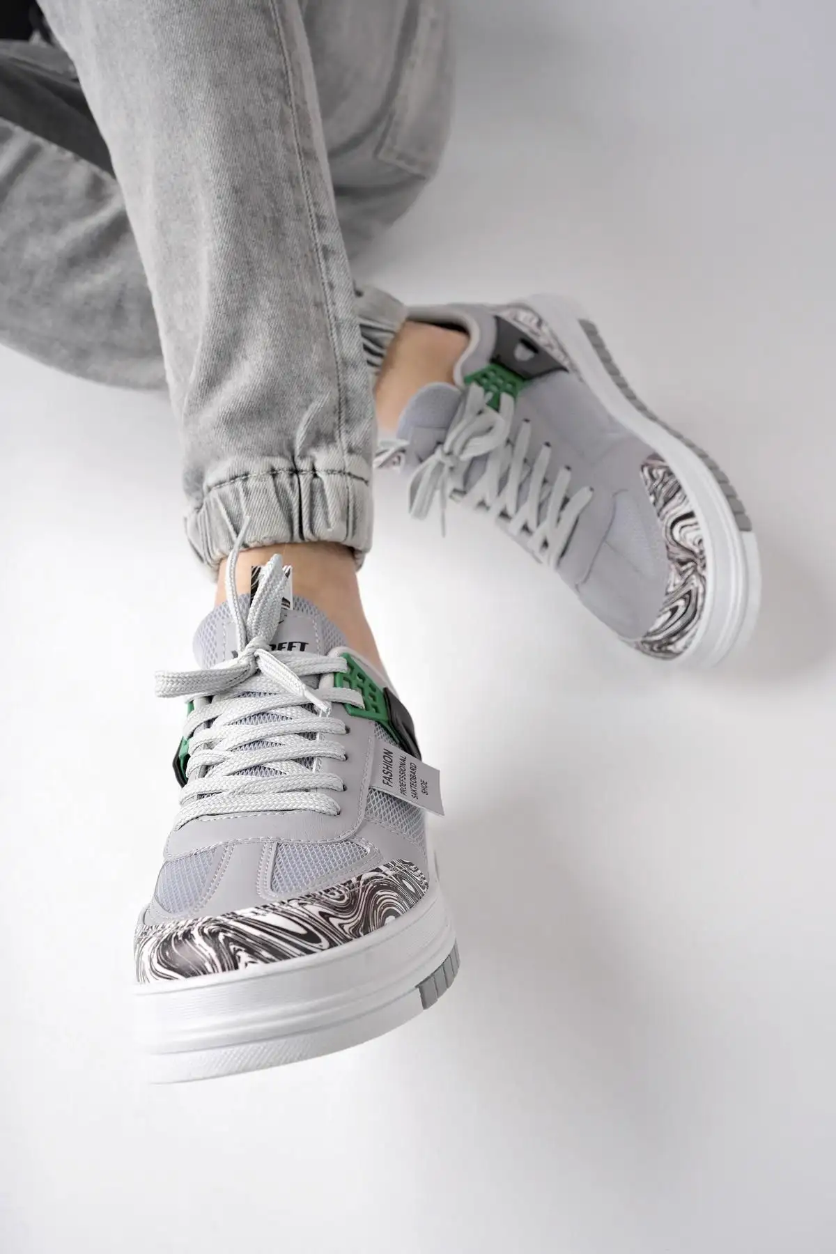 4921 کفش اسپرت یونیسکس کفش کتانی بدون لغزش - 2269 4921 کفش اسپرت یونیسکس کفش کتانی بدون لغزش - 2269