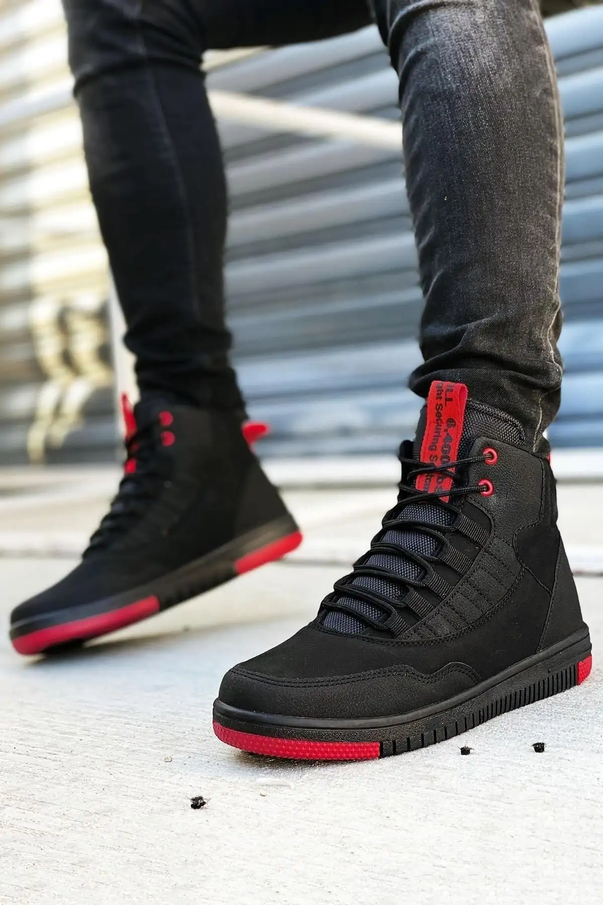 ربات ورزشی روزانه مردان قرمز سیاه - 2460 ربات ورزشی روزانه مردان قرمز سیاه - 2460