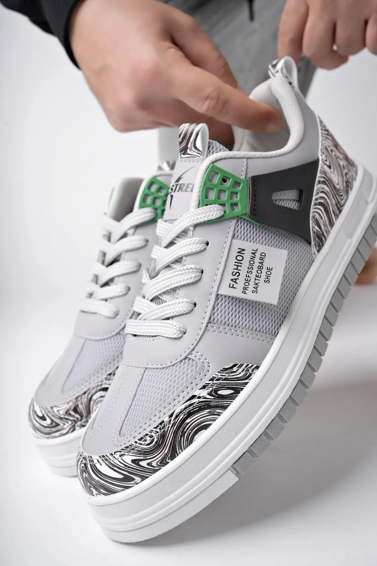 4921 کفش اسپرت یونیسکس کفش کتانی بدون لغزش - 2269 4921 کفش اسپرت یونیسکس کفش کتانی بدون لغزش - 2269