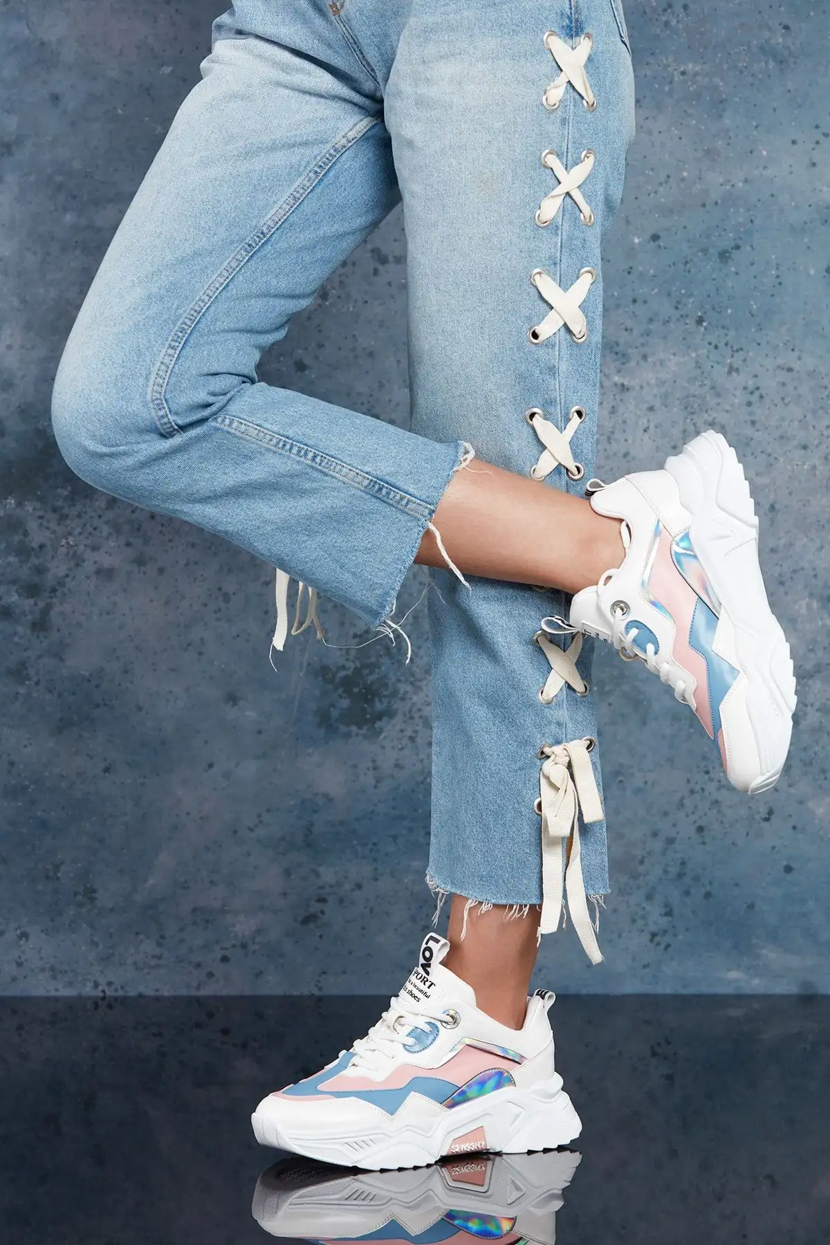 کفش ورزشی سفید آبی زن - 2297 کفش ورزشی سفید آبی زن - 2297