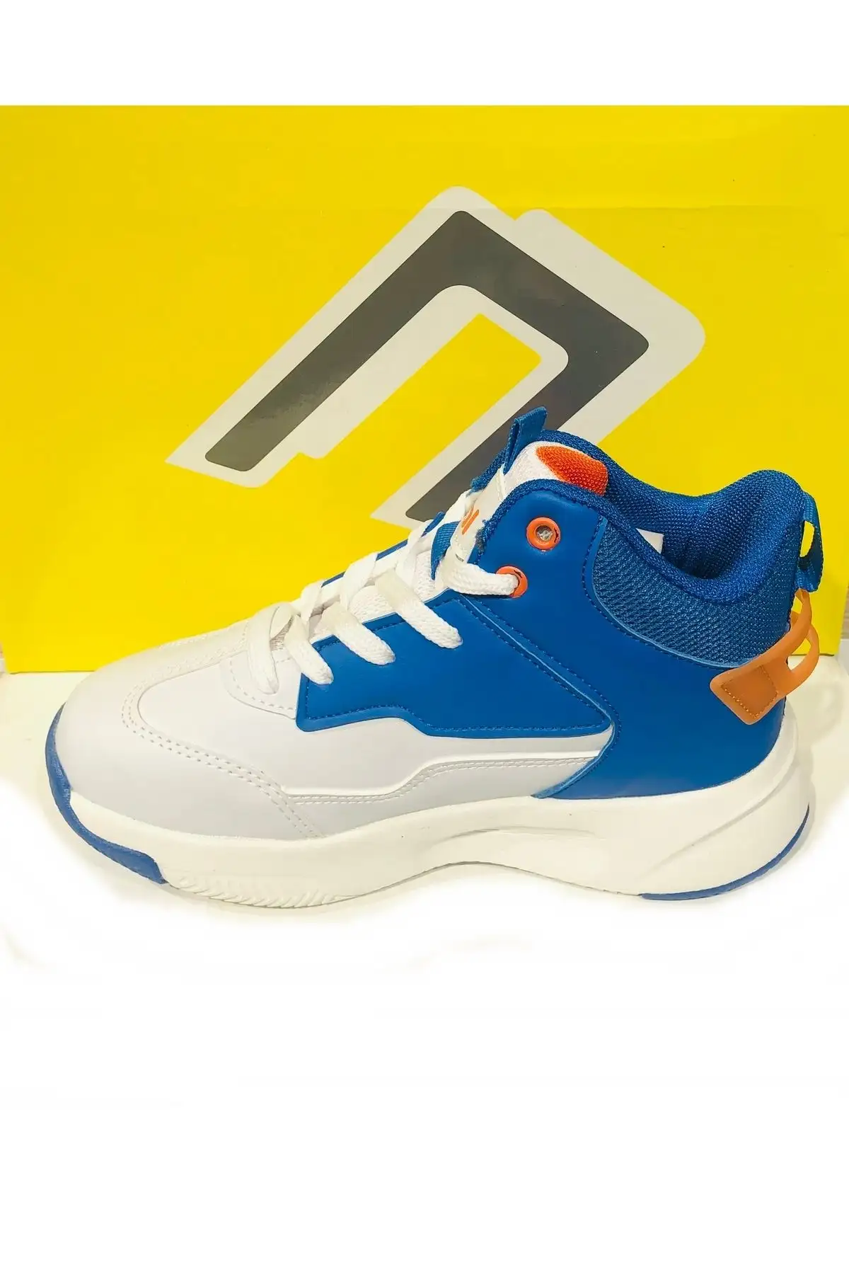 کفش بسکتبال پسرانه کفی سبک ارتوپدی آرم سیتی لندن مناسب برای استفاده در زمستان - 2232 کفش بسکتبال پسرانه کفی سبک ارتوپدی آرم سیتی لندن مناسب برای استفاده در زمستان - 2232