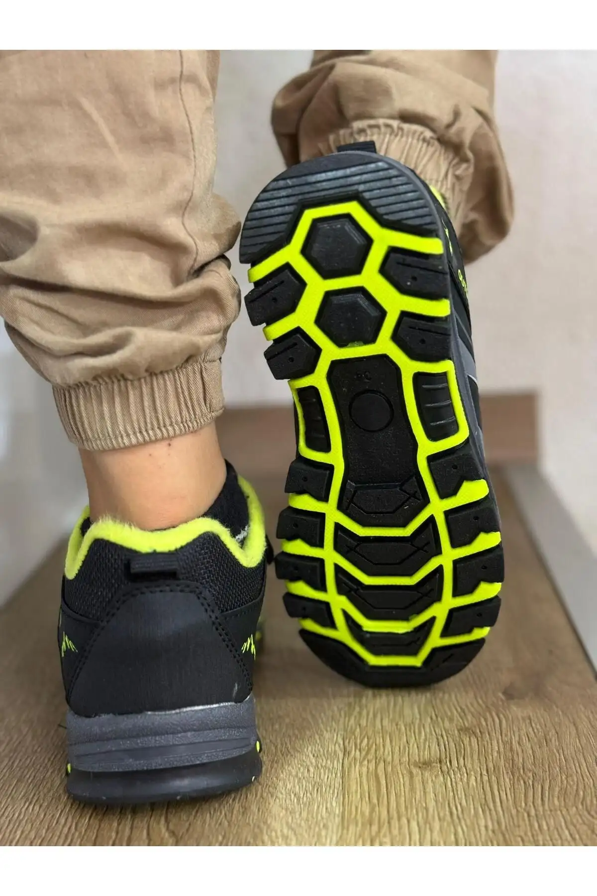 کفش های راه راه یونیسکس کوتاه بچه گانه اسپرت-خاکی-زرد - 1501