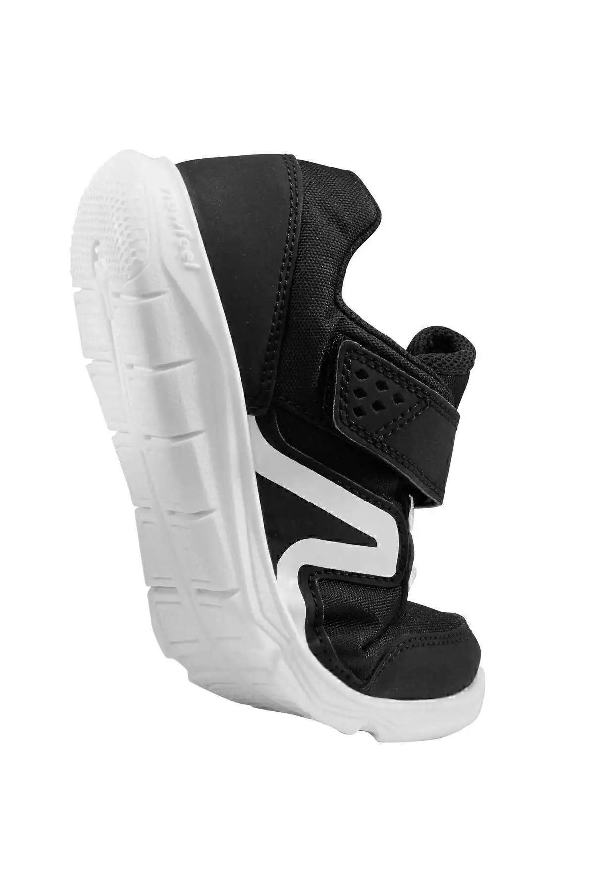 کفش ورزشی بچه گانه مشکی مدل Pw 100 - 1416 کفش ورزشی بچه گانه مشکی مدل Pw 100 - 1416