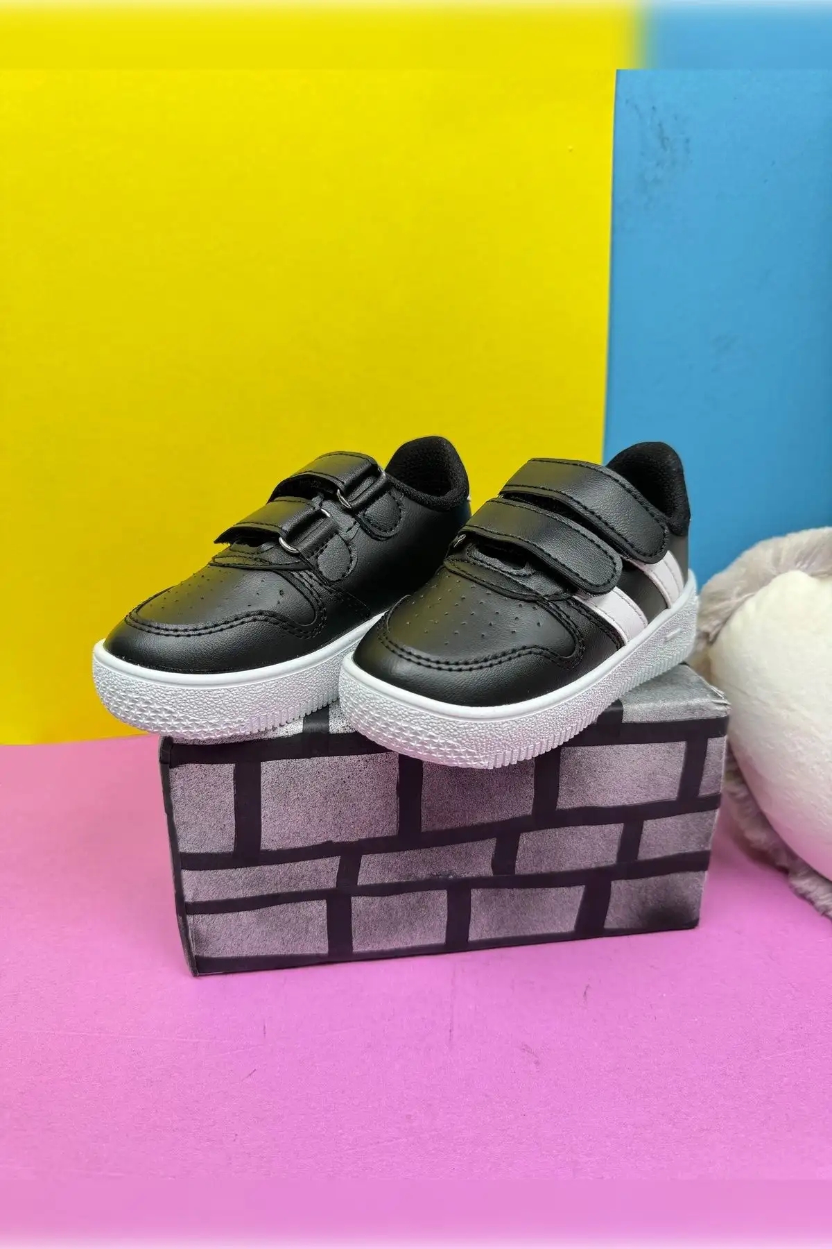 کفش کتانی بچه گانه روزانه Unisex Velcro سبک ضد لغزش کفش ورزشی مشکی راحت 100 - 1434 کفش کتانی بچه گانه روزانه Unisex Velcro سبک ضد لغزش کفش ورزشی مشکی راحت 100 - 1434